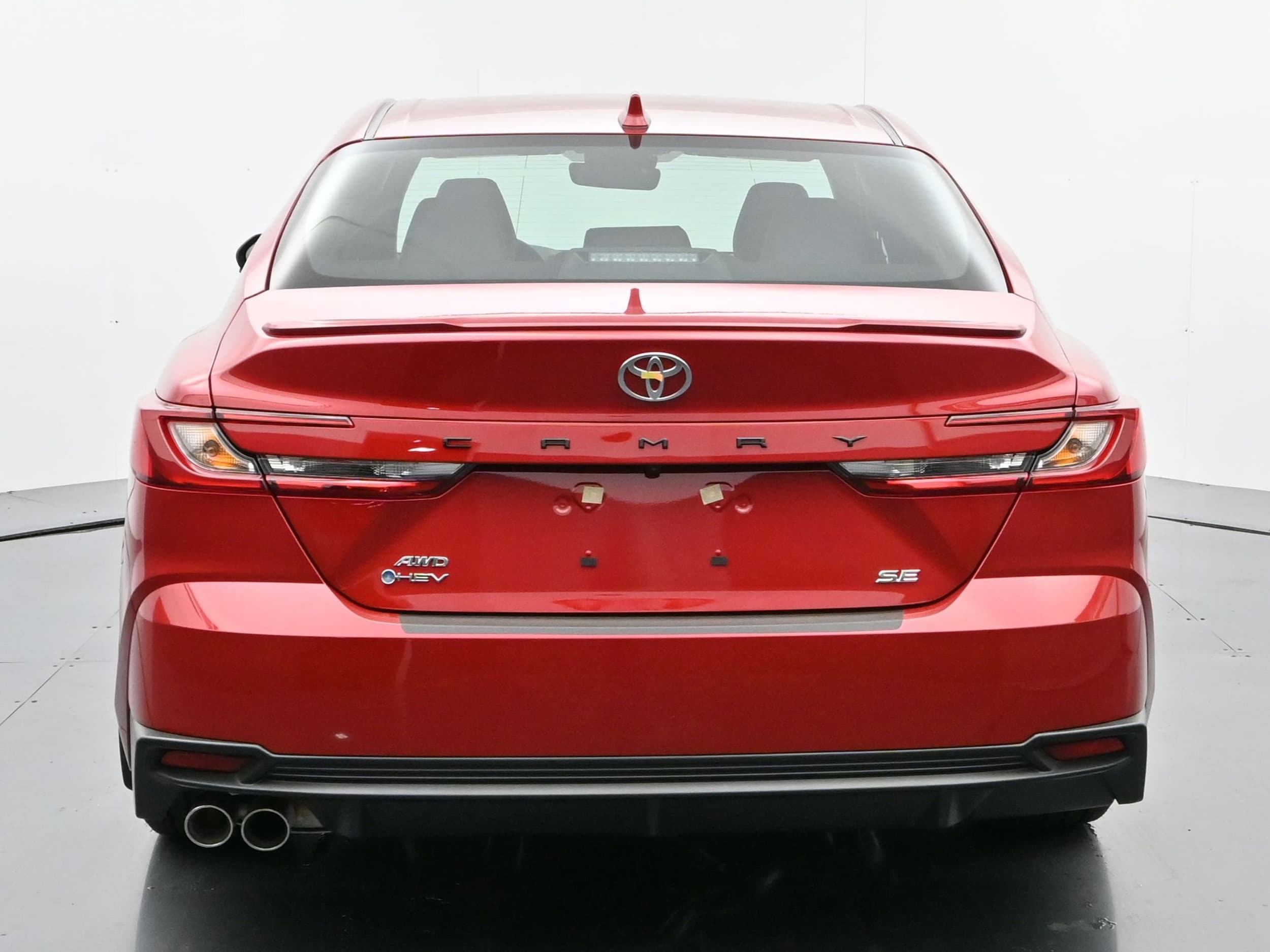 2025 Toyota Camry SE photo 4