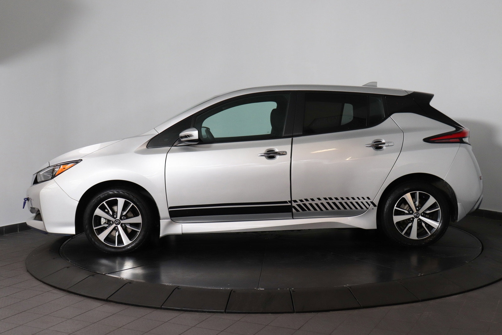 Used 2021 Nissan Leaf S Plus with VIN 1N4BZ1BV7MC552134 for sale in New York, NY