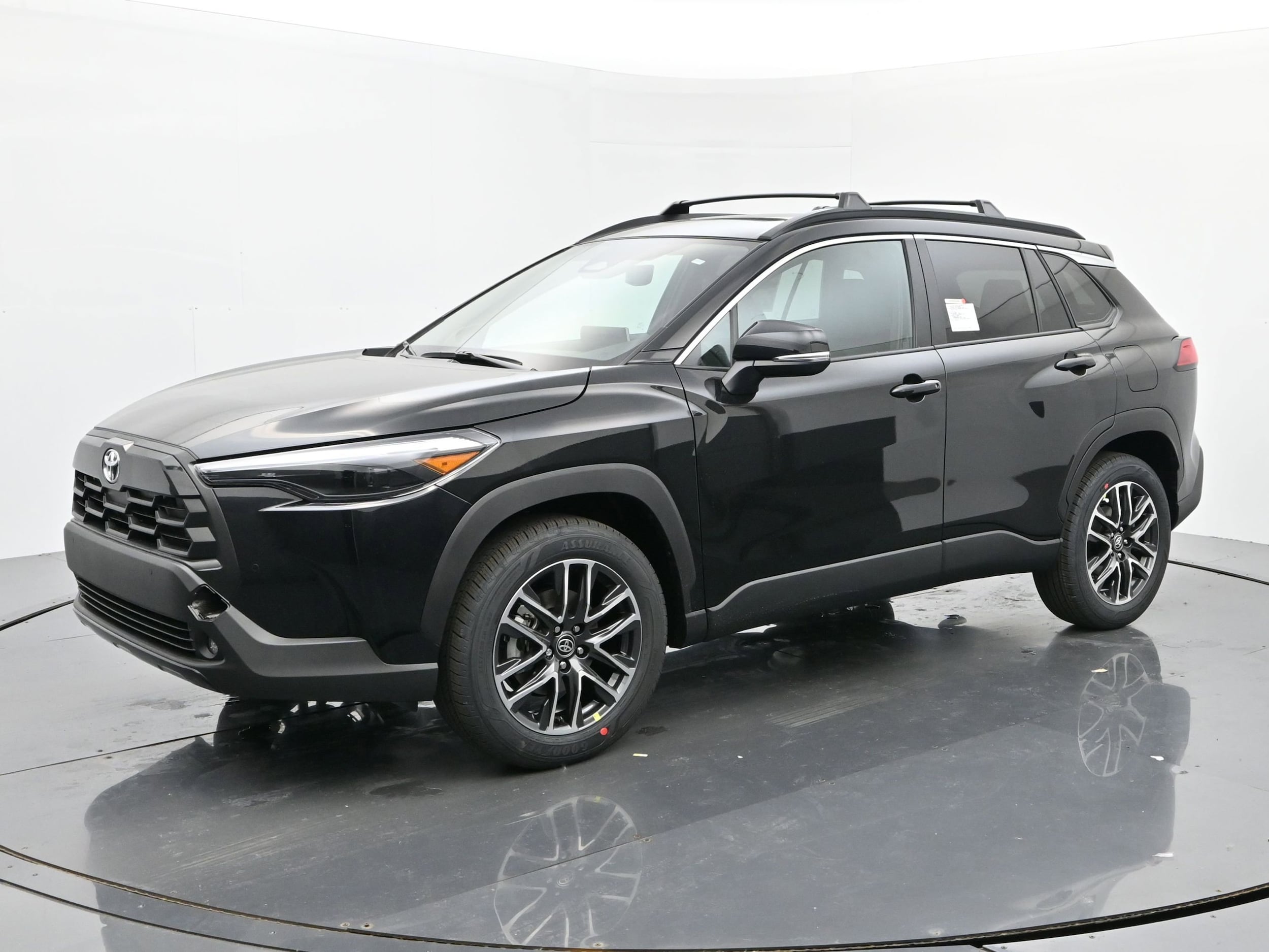 2026 Toyota Corolla Cross XLE's photo