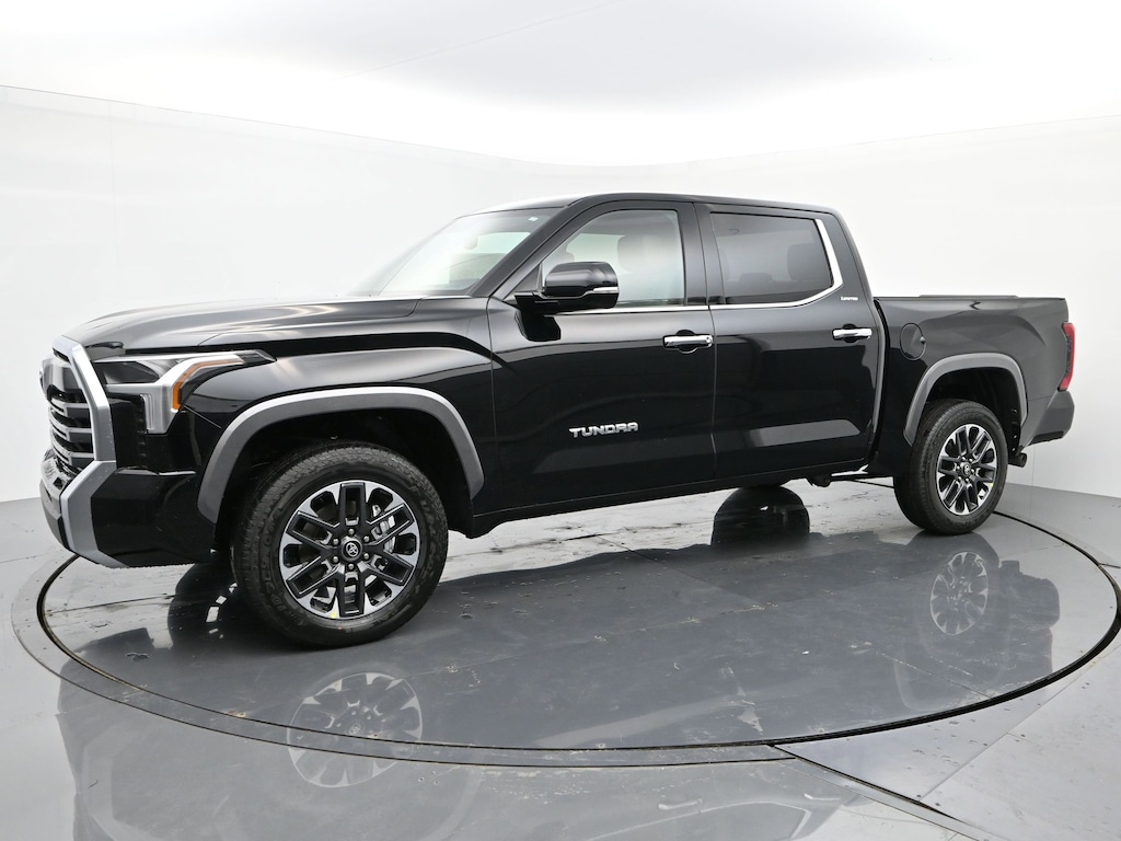 New 2025 Toyota Tundra Limited LIMITED CREWMAX 5.5