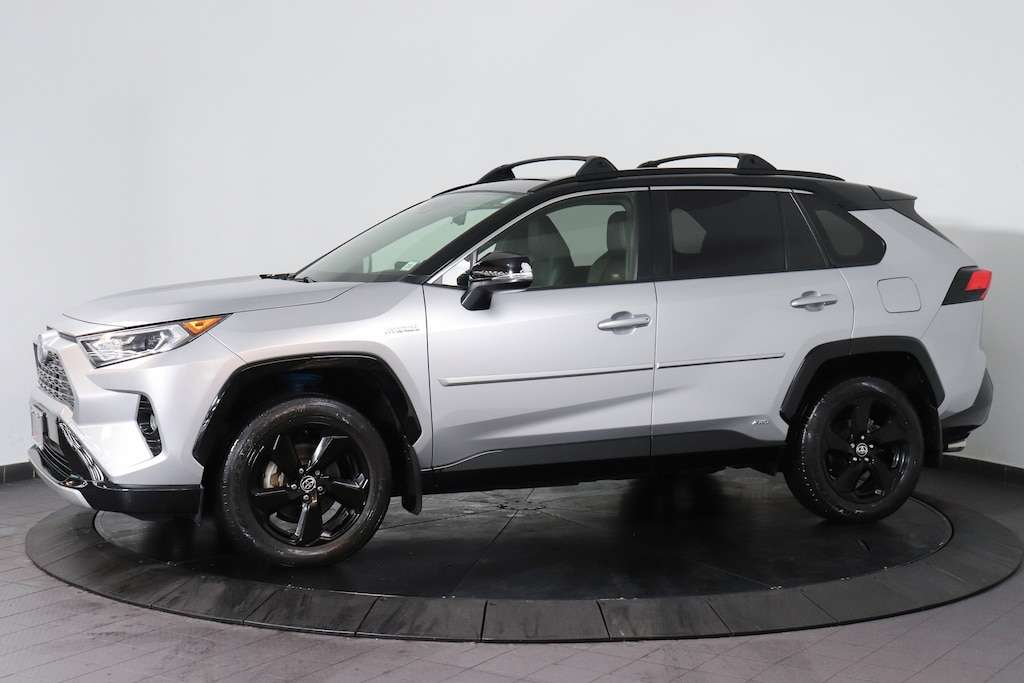 Used 2020 Toyota RAV4 Hybrid XSE SUV