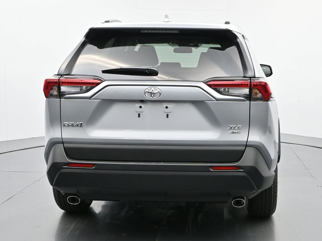 New 2025 Toyota RAV4 XLE XLE AWD SUV