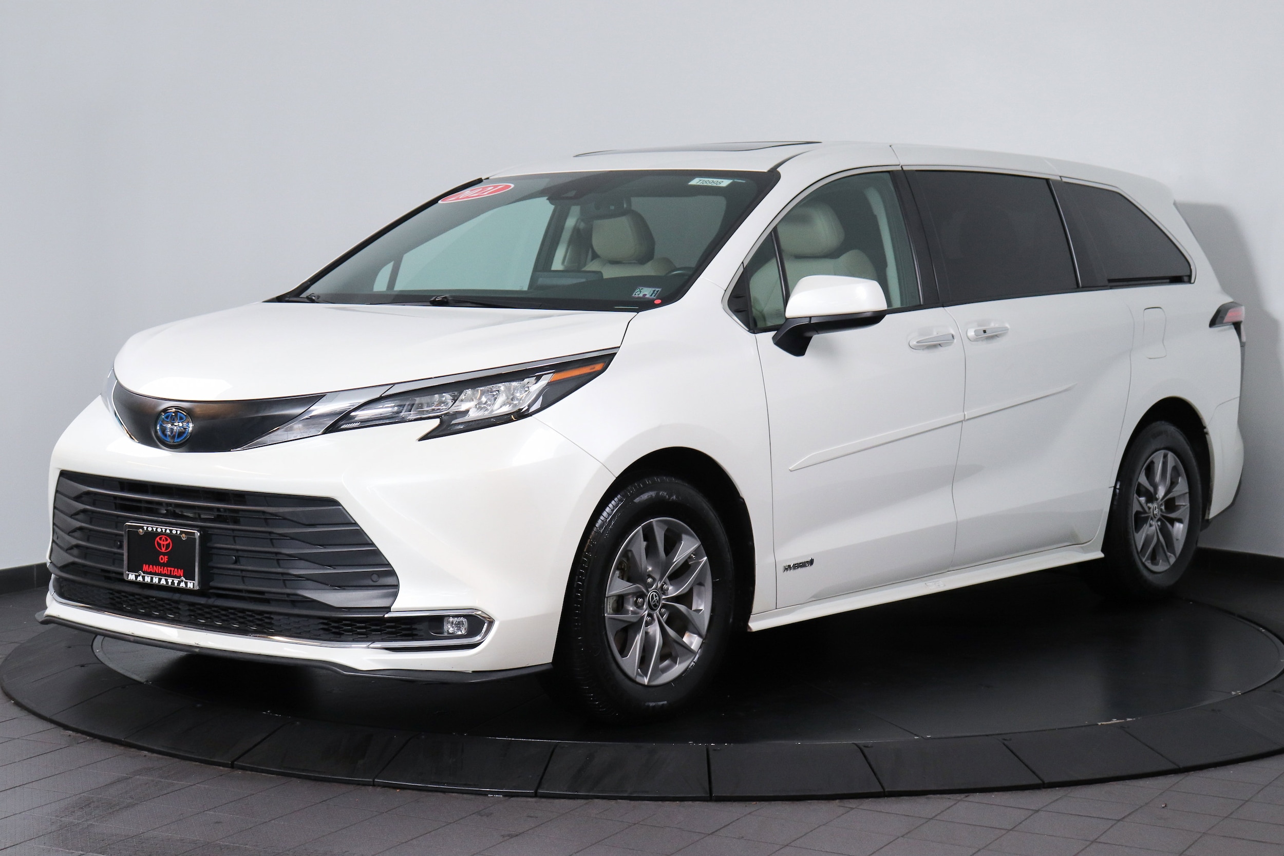 2021 Toyota Sienna XLE