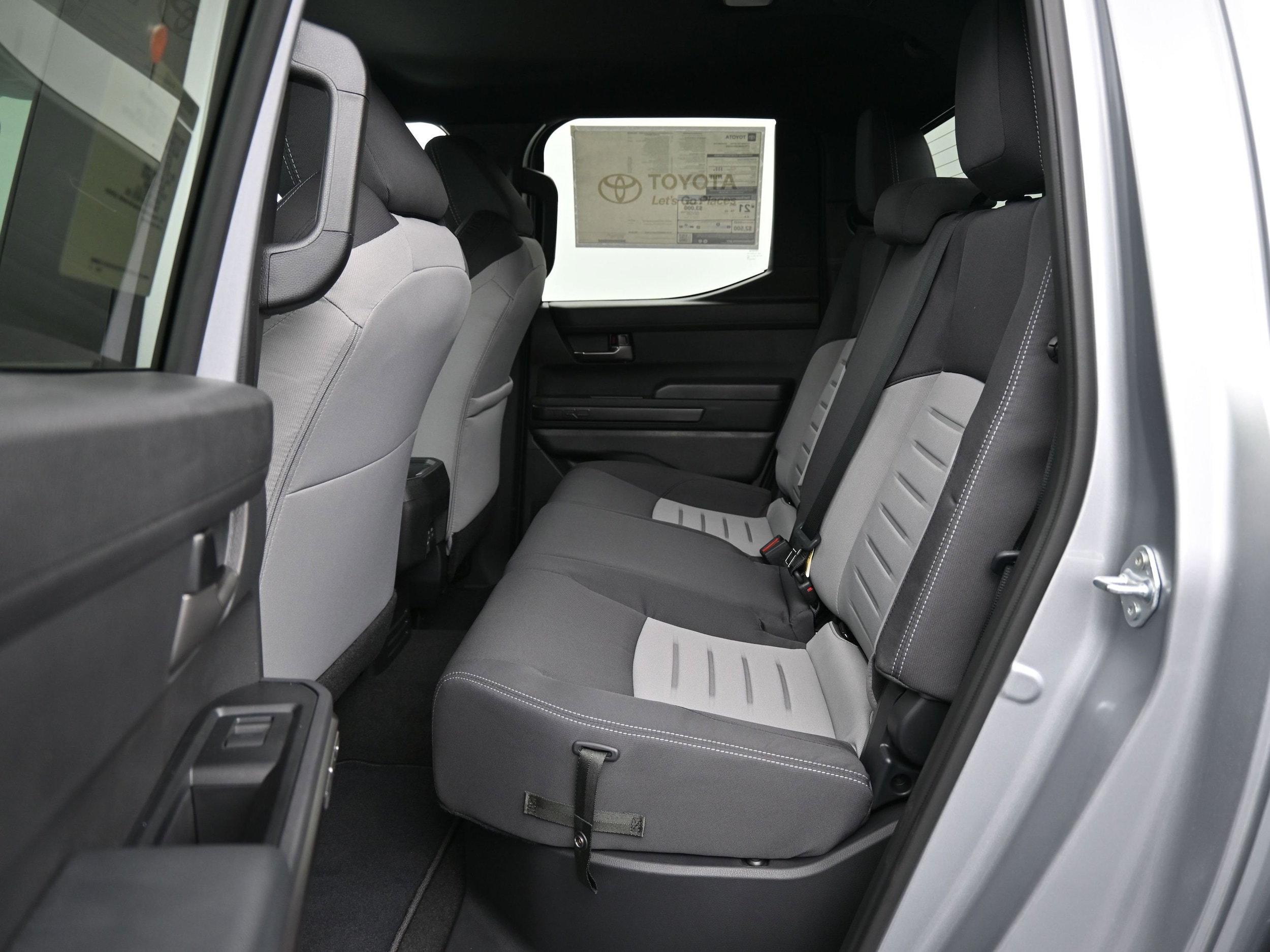 2025 Toyota Tacoma TRD Off Road - Photo 10