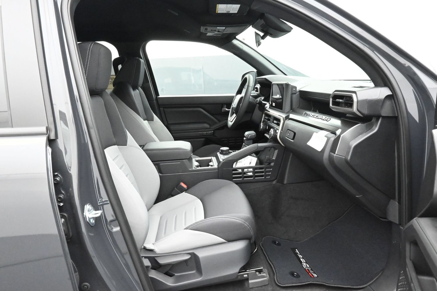 2026 Toyota Tacoma TRD Off Road - Photo 13
