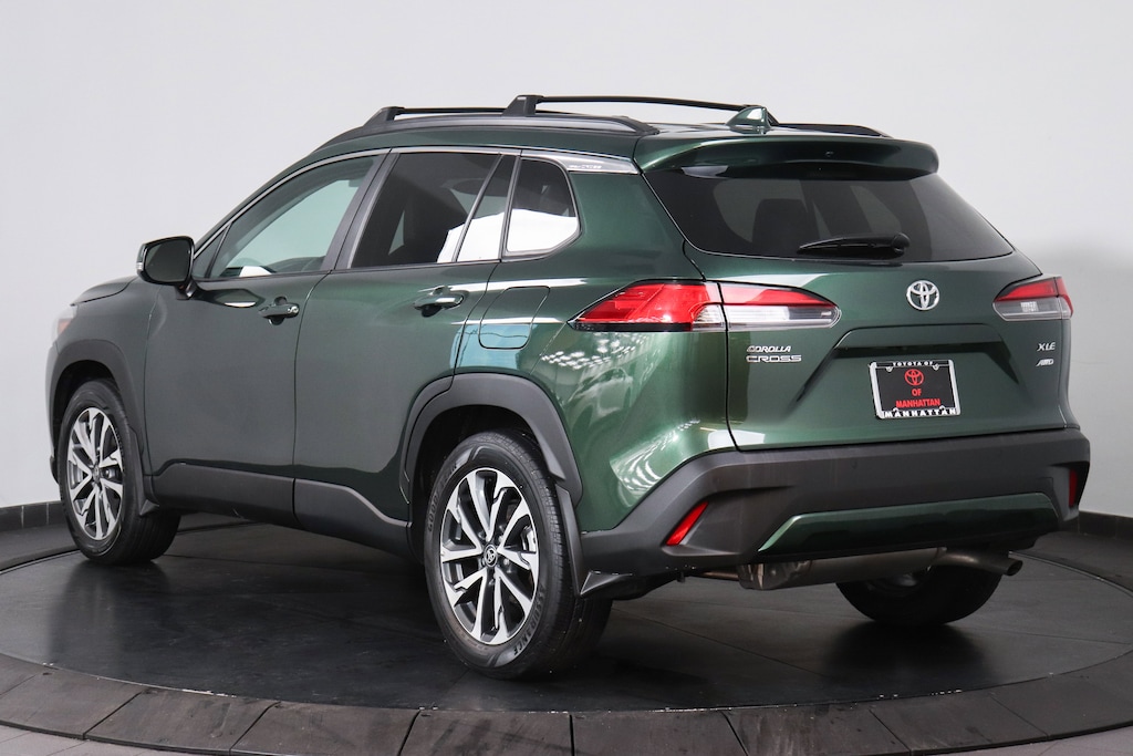 Used 2024 Toyota Corolla Cross XLE SUV