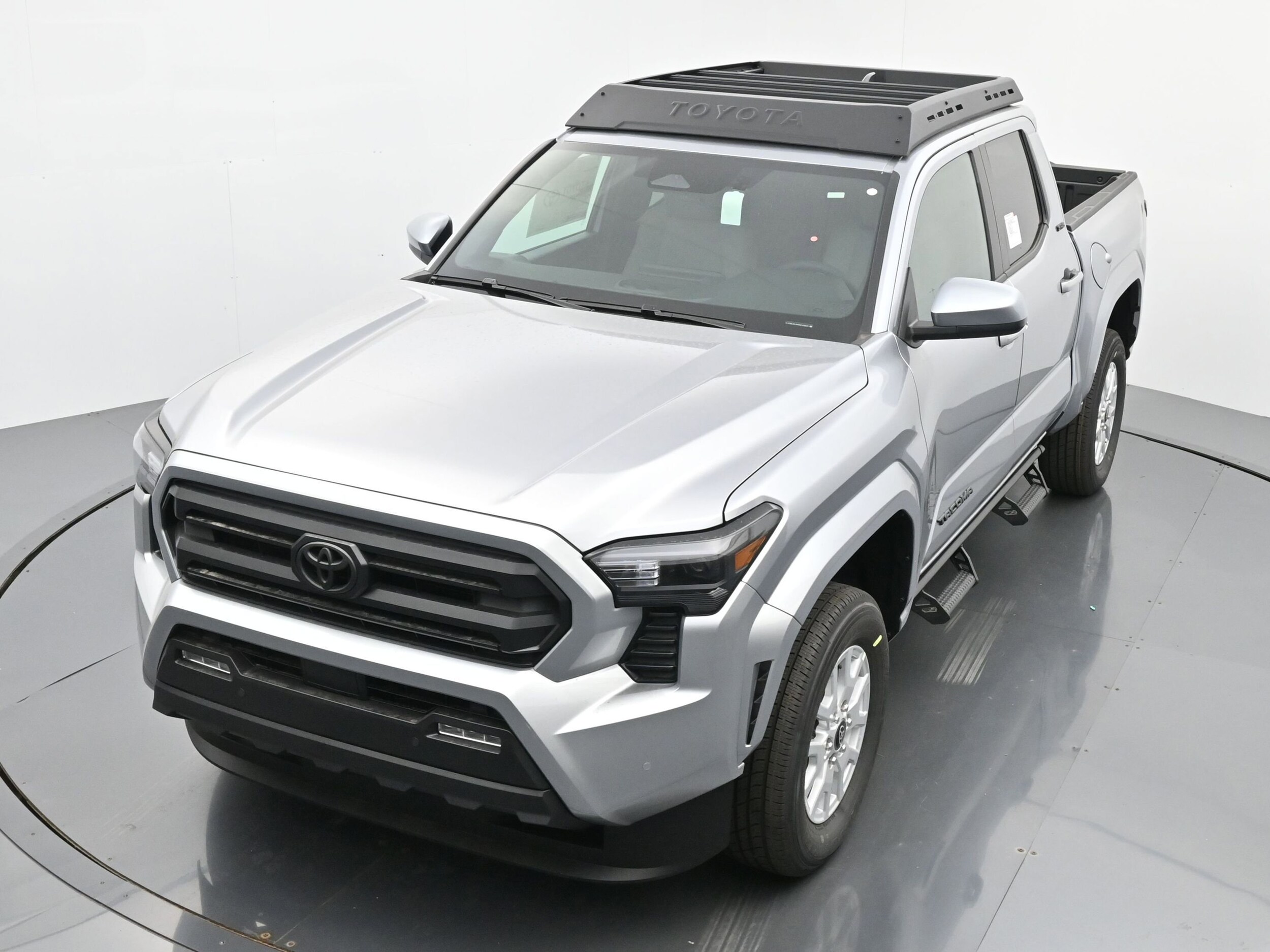 2025 Toyota Tacoma SR5 - Photo 23