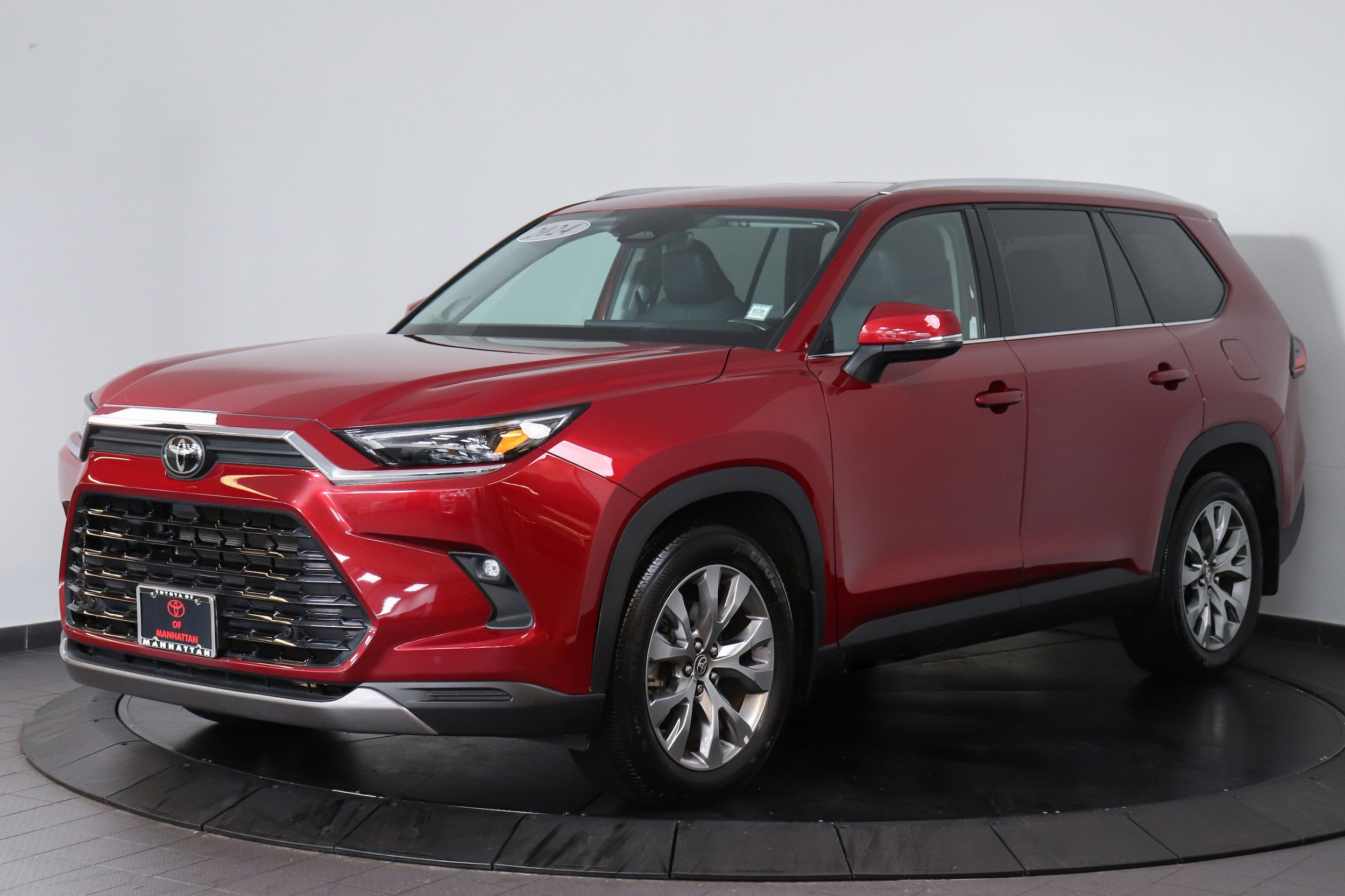 2024 Toyota Grand Highlander Limited's photo