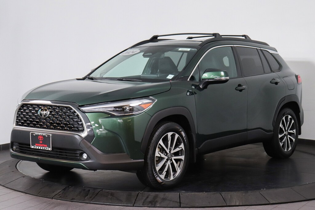 Used 2024 Toyota Corolla Cross XLE SUV