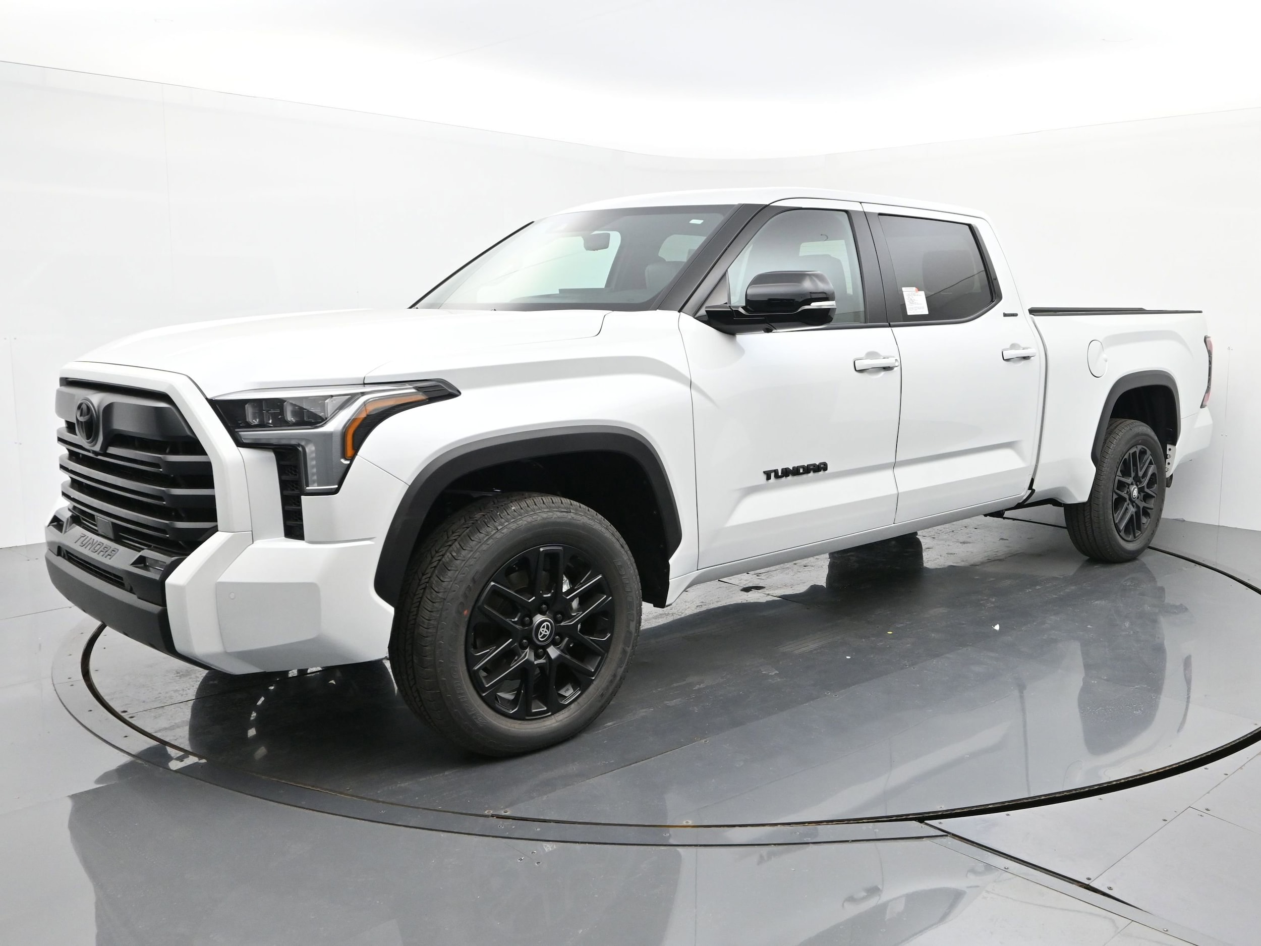 2026 Toyota Tundra Limited's photo