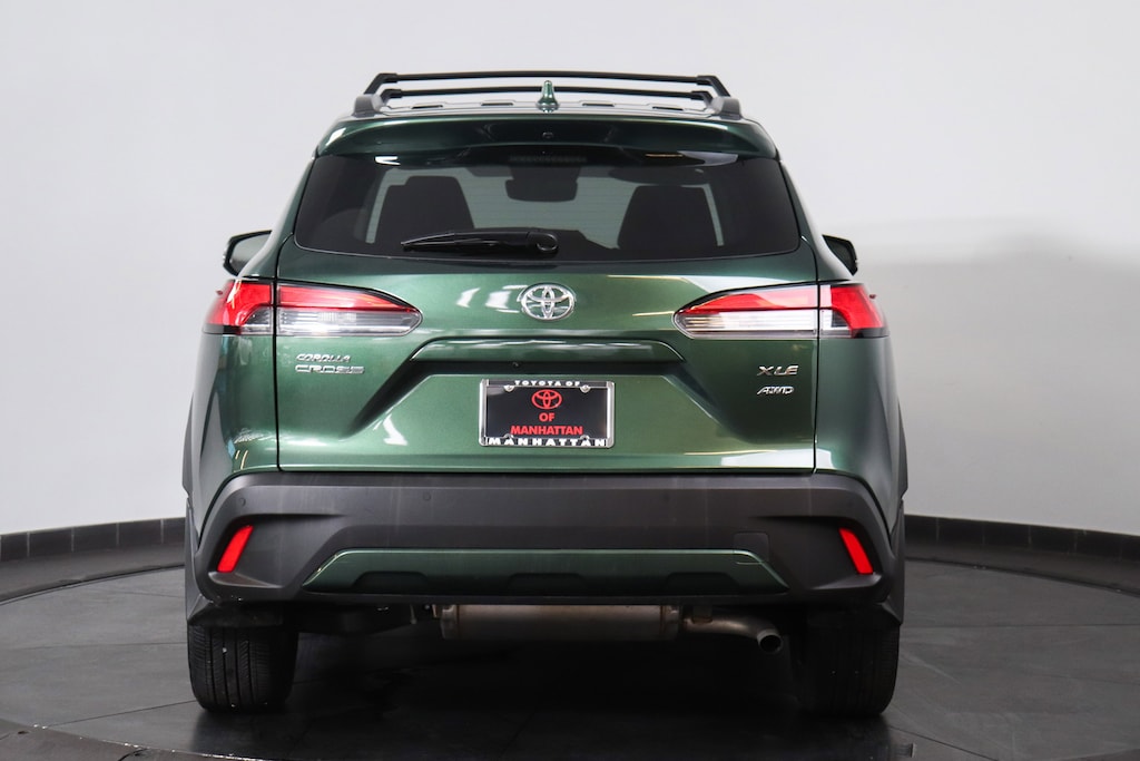 Used 2024 Toyota Corolla Cross XLE SUV