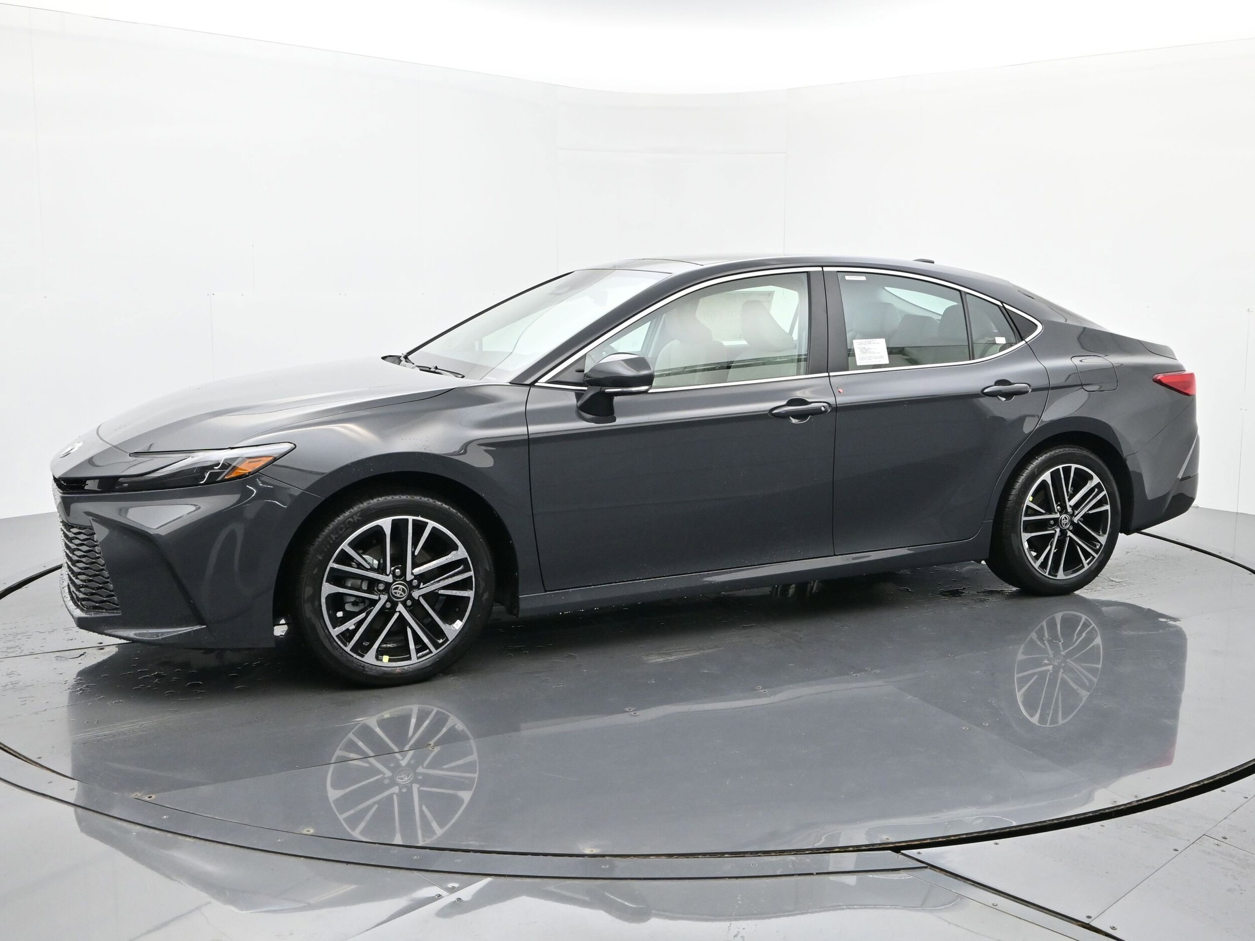 2026 Toyota Camry XLE photo 2