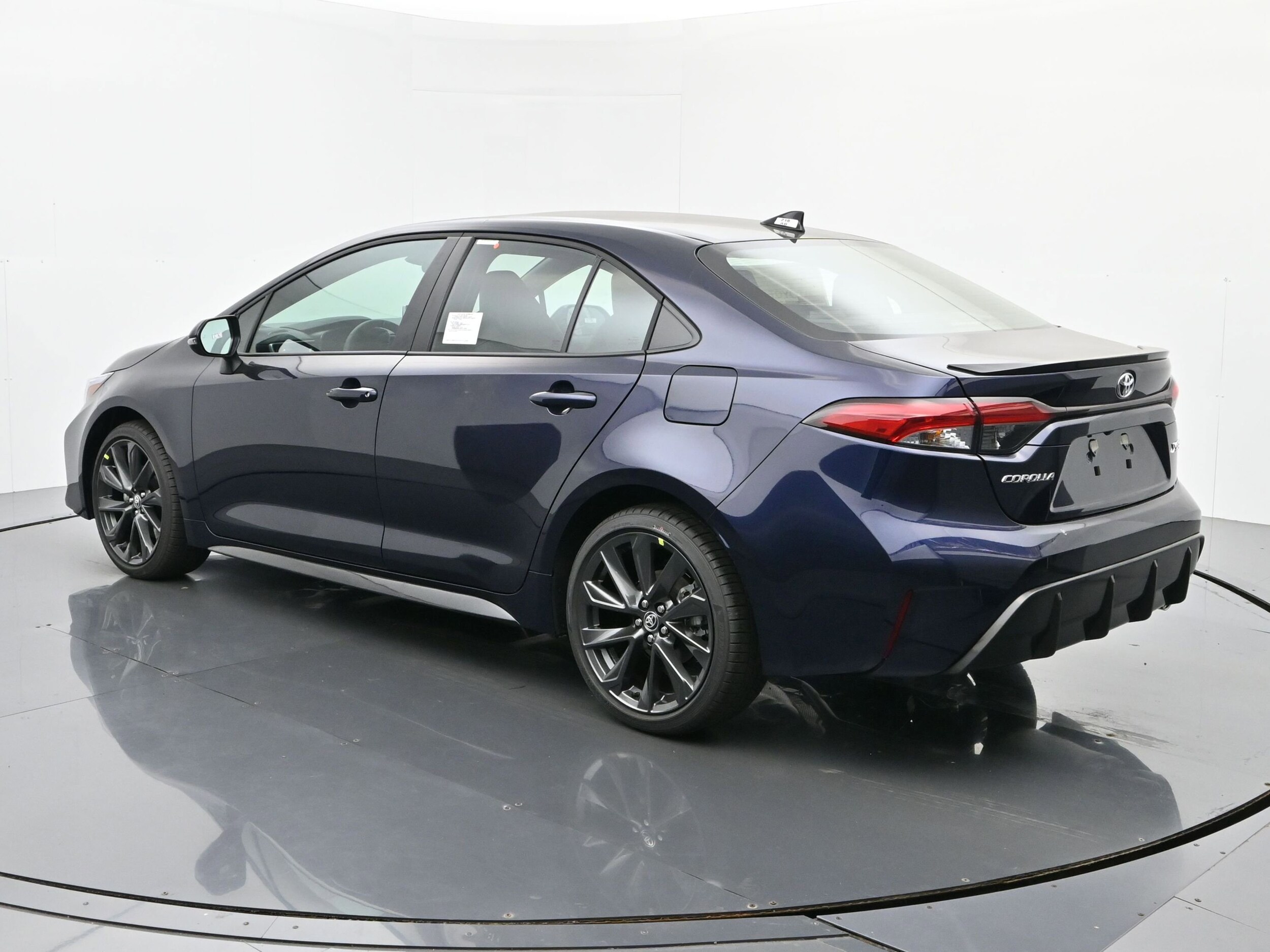 2026 Toyota Corolla XSE photo 3