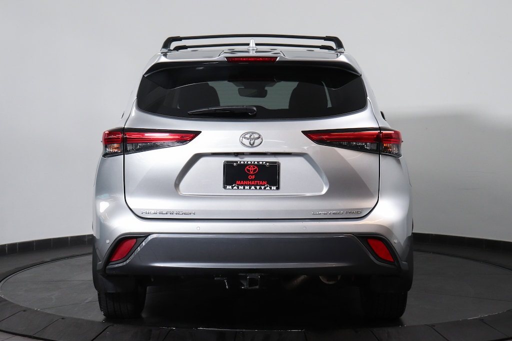 Used 2021 Toyota Highlander Limited SUV