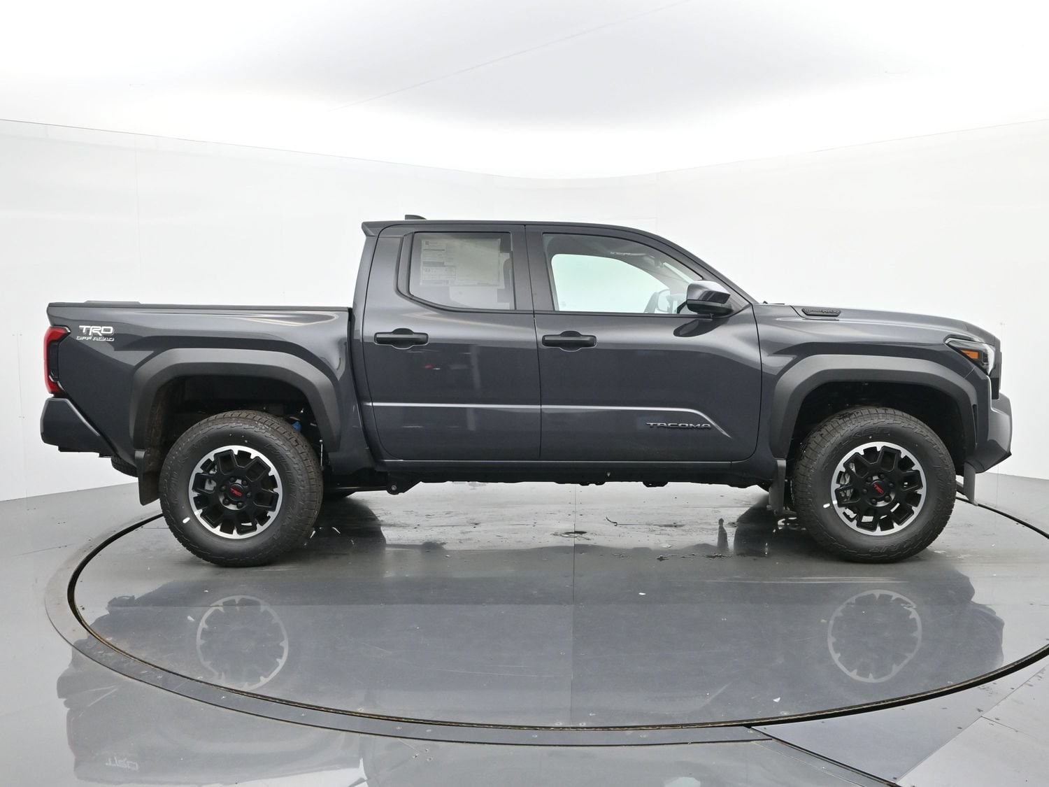 2026 Toyota Tacoma TRD Off Road - Photo 6