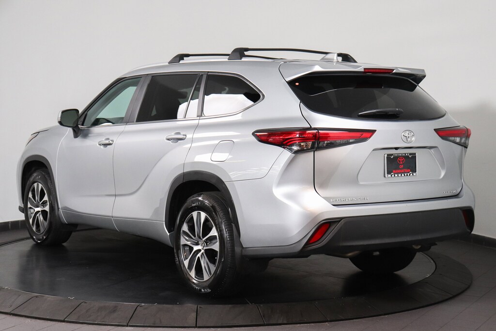 Used 2023 Toyota Highlander XLE SUV