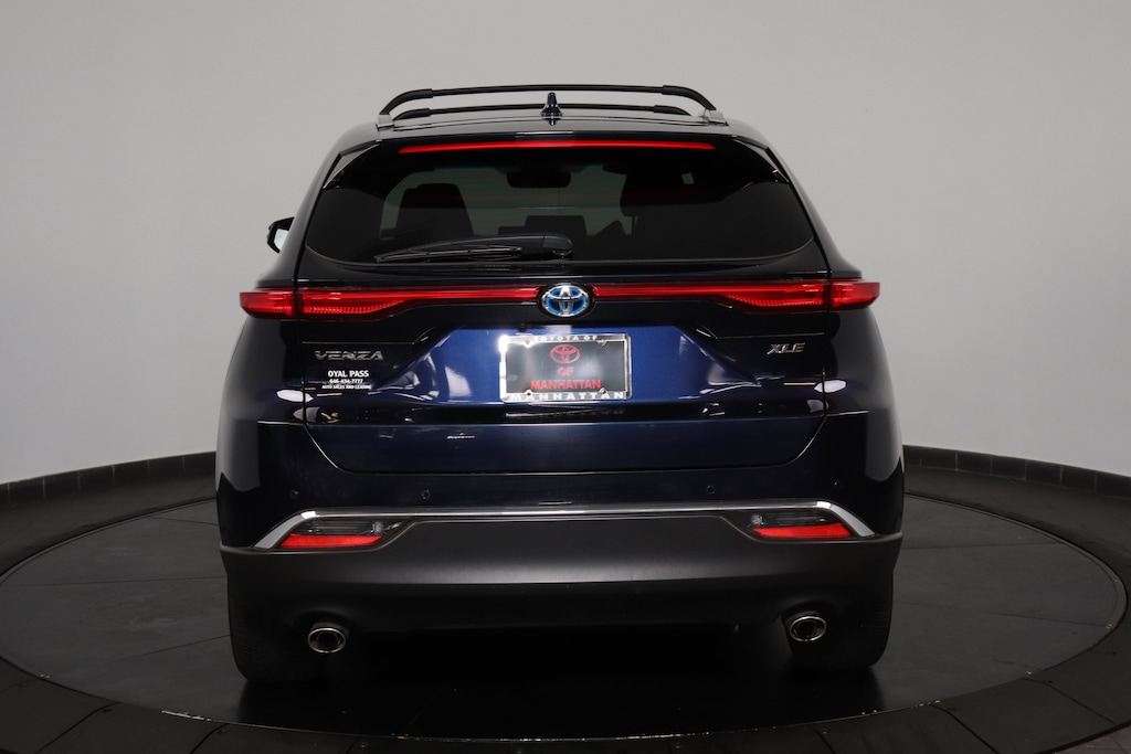Used 2023 Toyota Venza XLE SUV