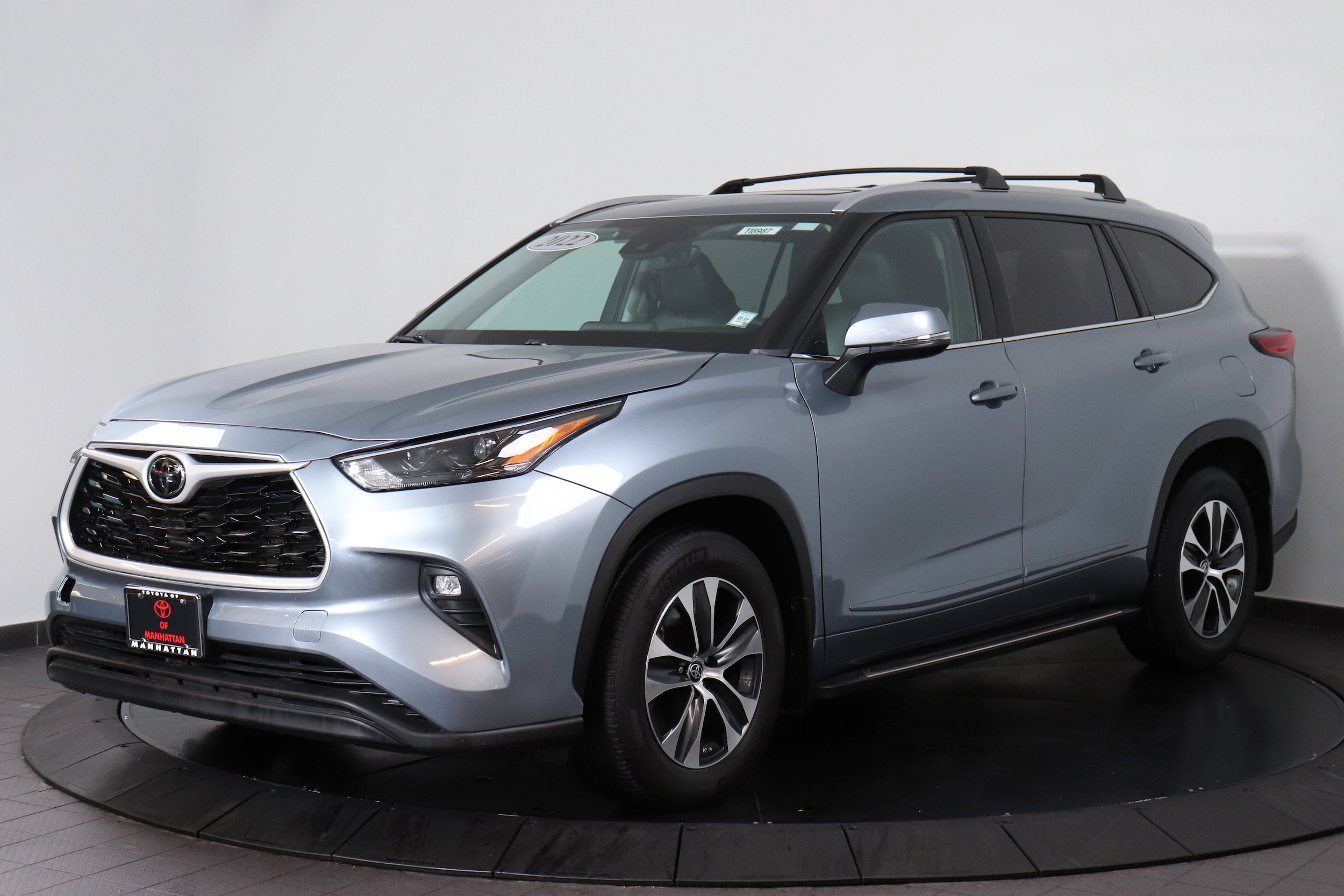 2022 Toyota Highlander XLE's photo