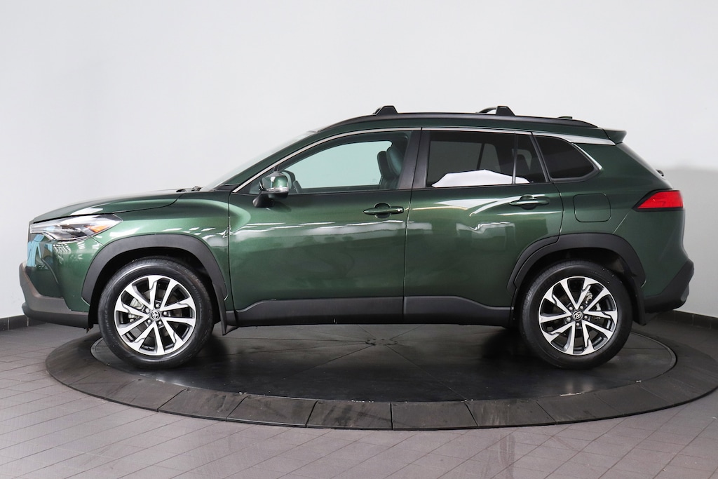 Used 2024 Toyota Corolla Cross XLE SUV