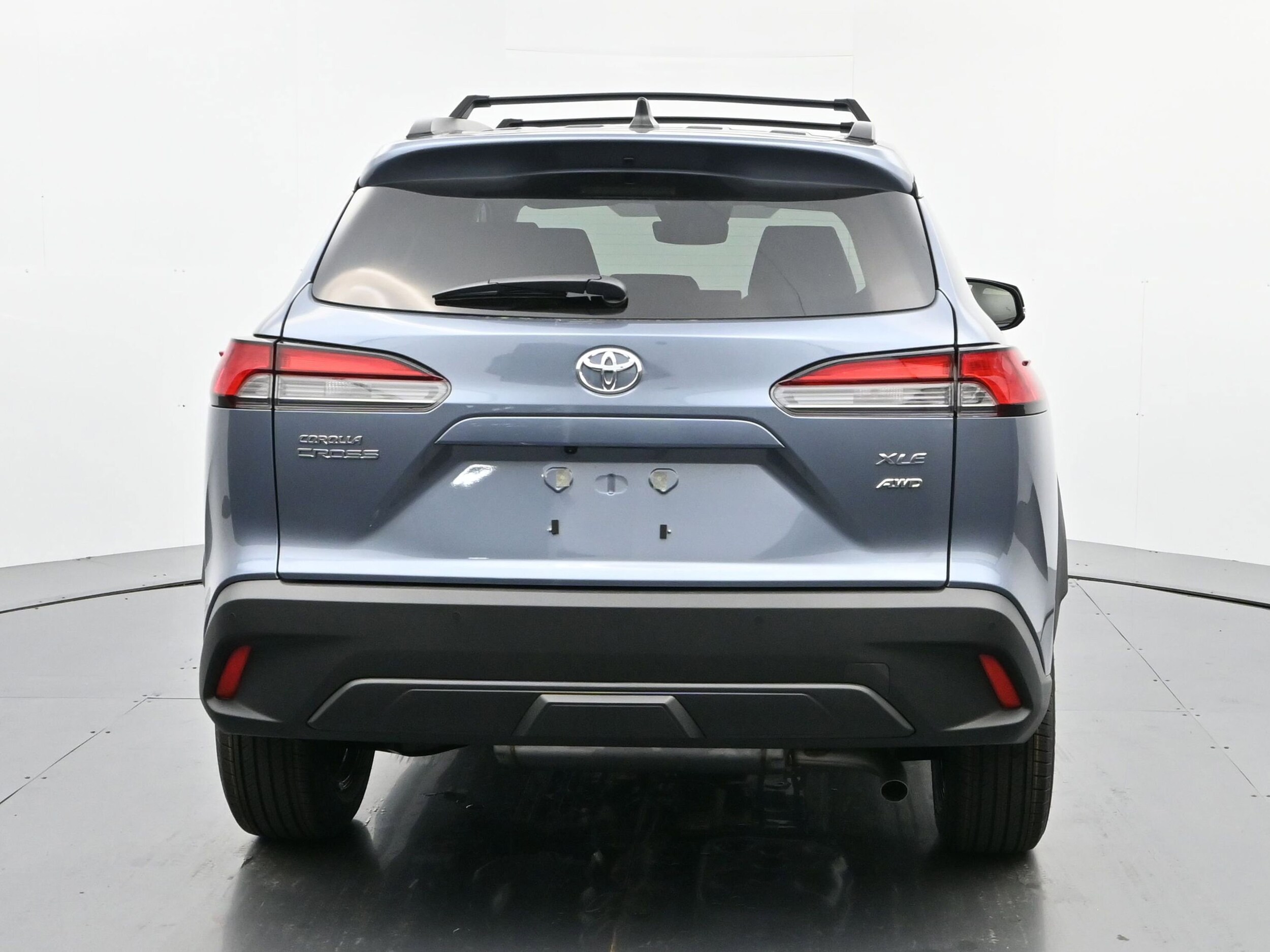 2026 Toyota Corolla Cross XLE photo 4