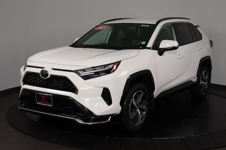 2025 Toyota RAV4 Plug-in Hybrid SE SUV