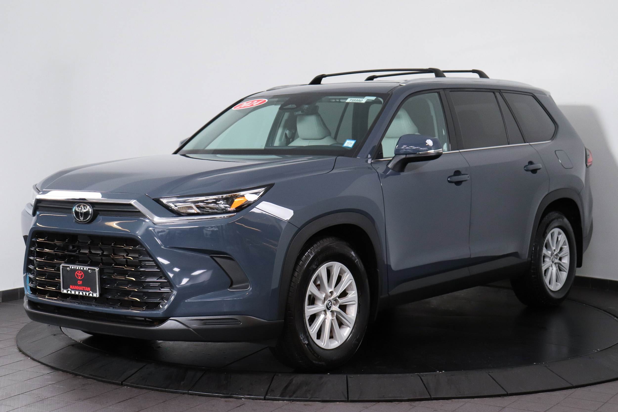 2024 Toyota Grand Highlander XLE's photo