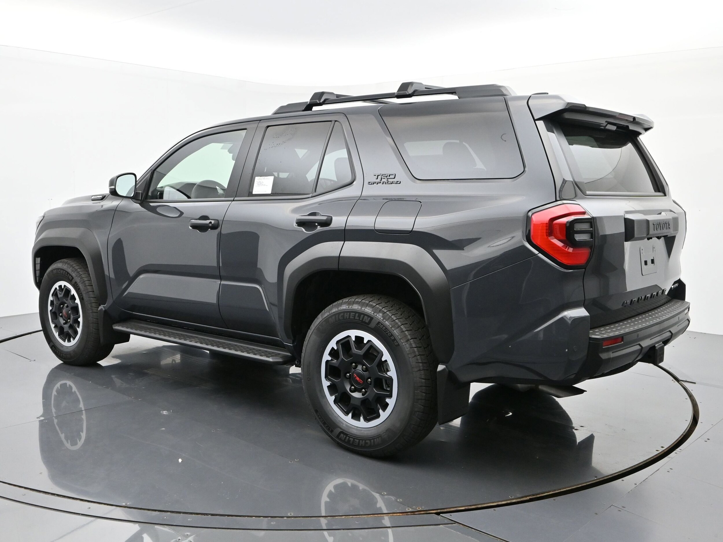 2025 Toyota 4Runner TRD Off-Road photo 3