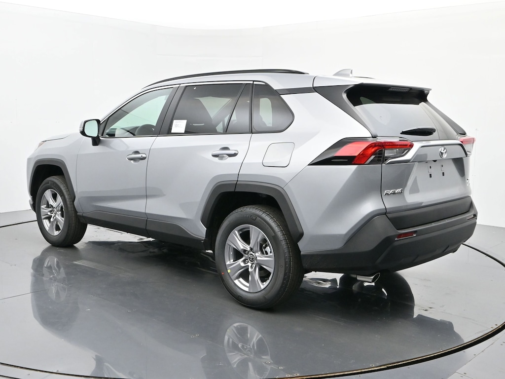 New 2025 Toyota RAV4 XLE XLE AWD SUV