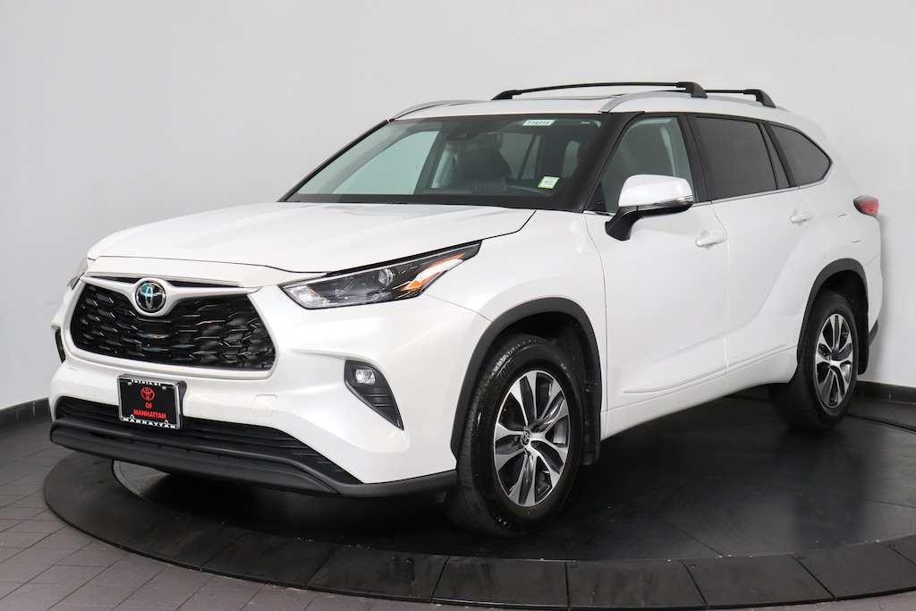 Used 2023 Toyota Highlander XLE SUV