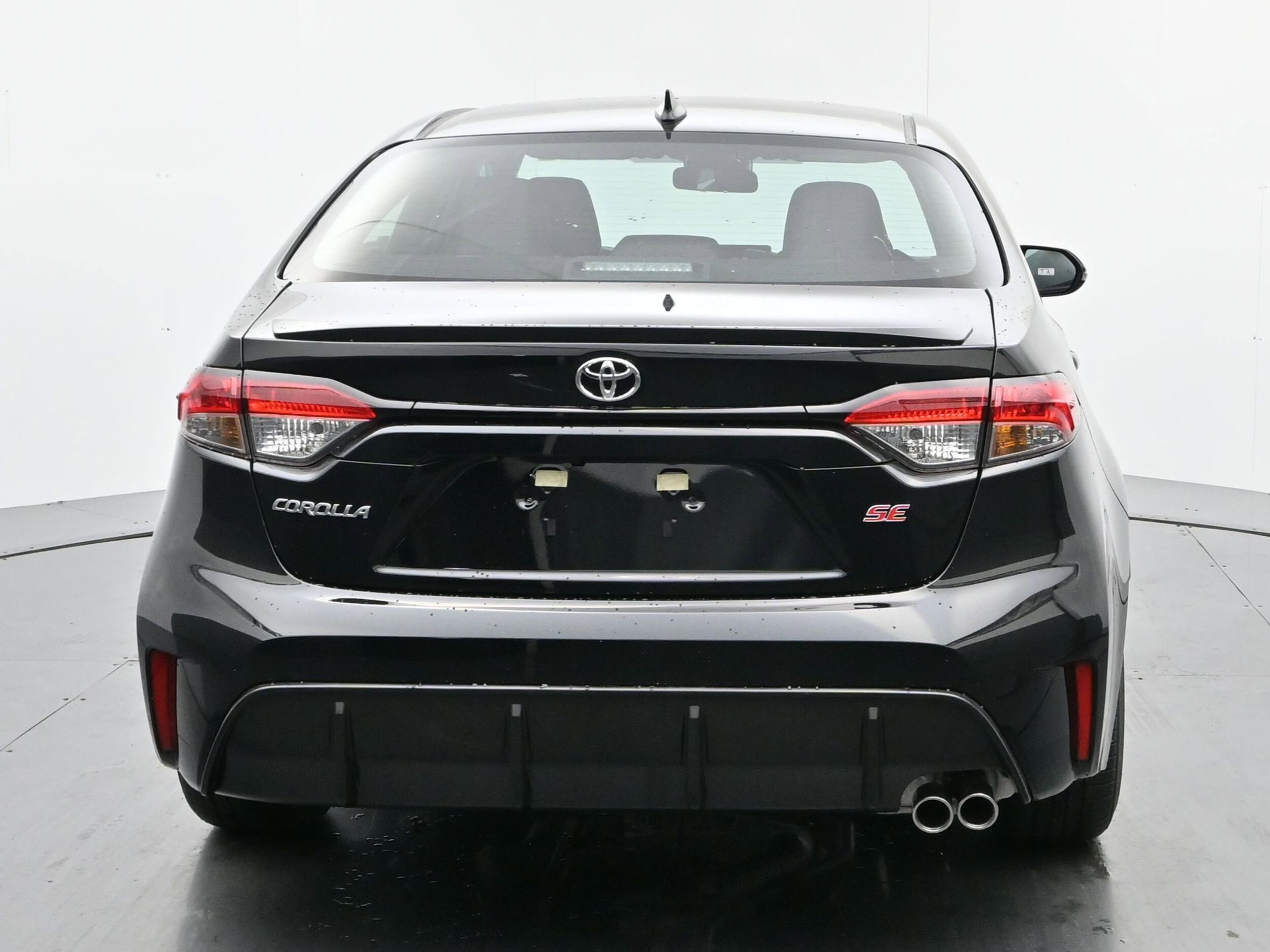 2026 Toyota Corolla SE photo 4