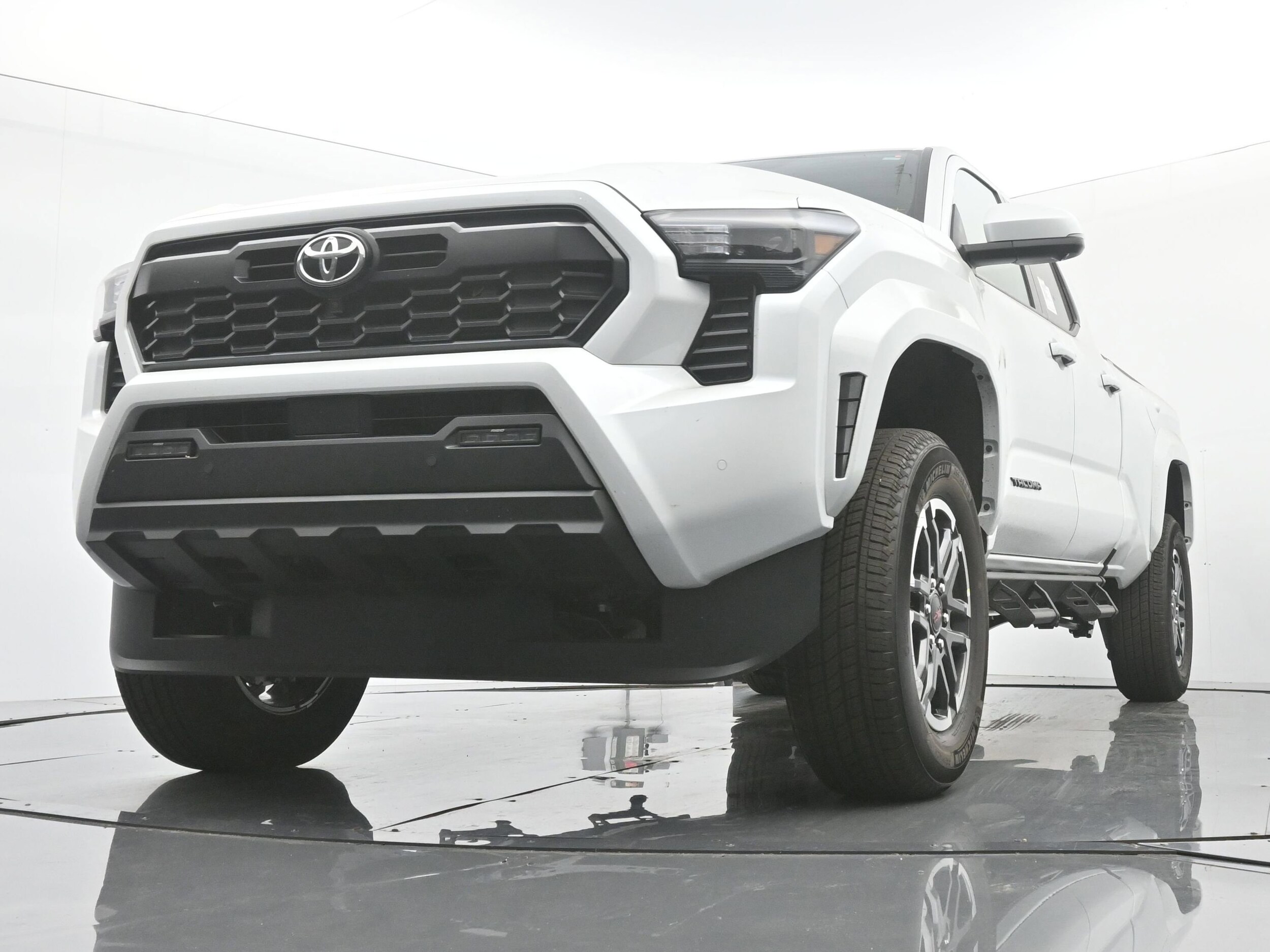 2025 Toyota Tacoma TRD Sport - Photo 15