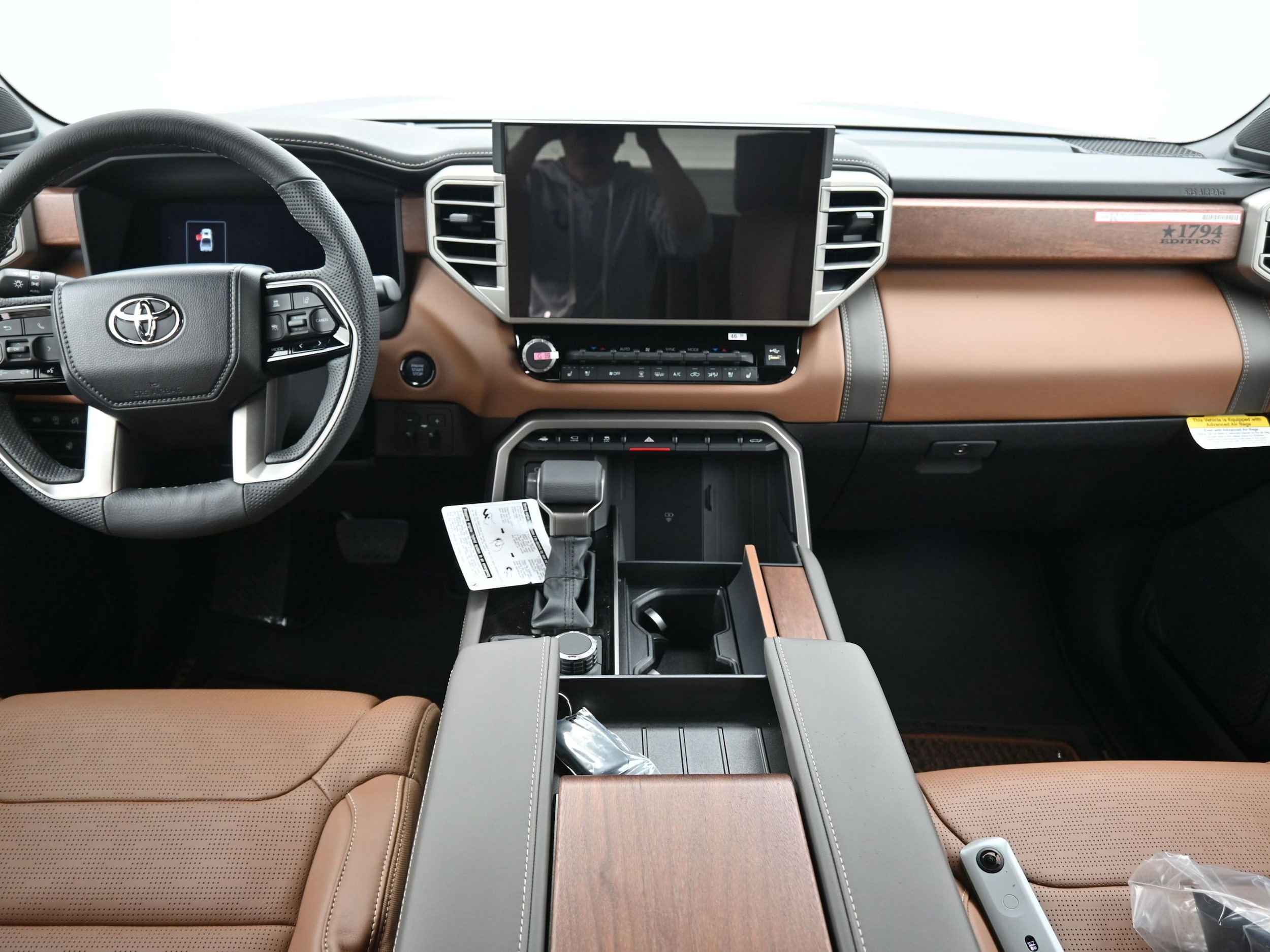 2026 Toyota Tundra 1794 Edition - Photo 9