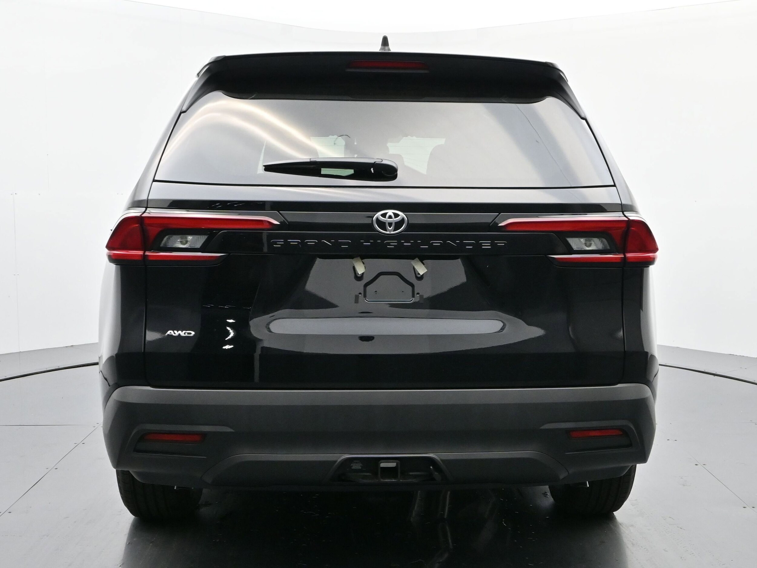 2025 Toyota Grand Highlander LE AWD photo 4