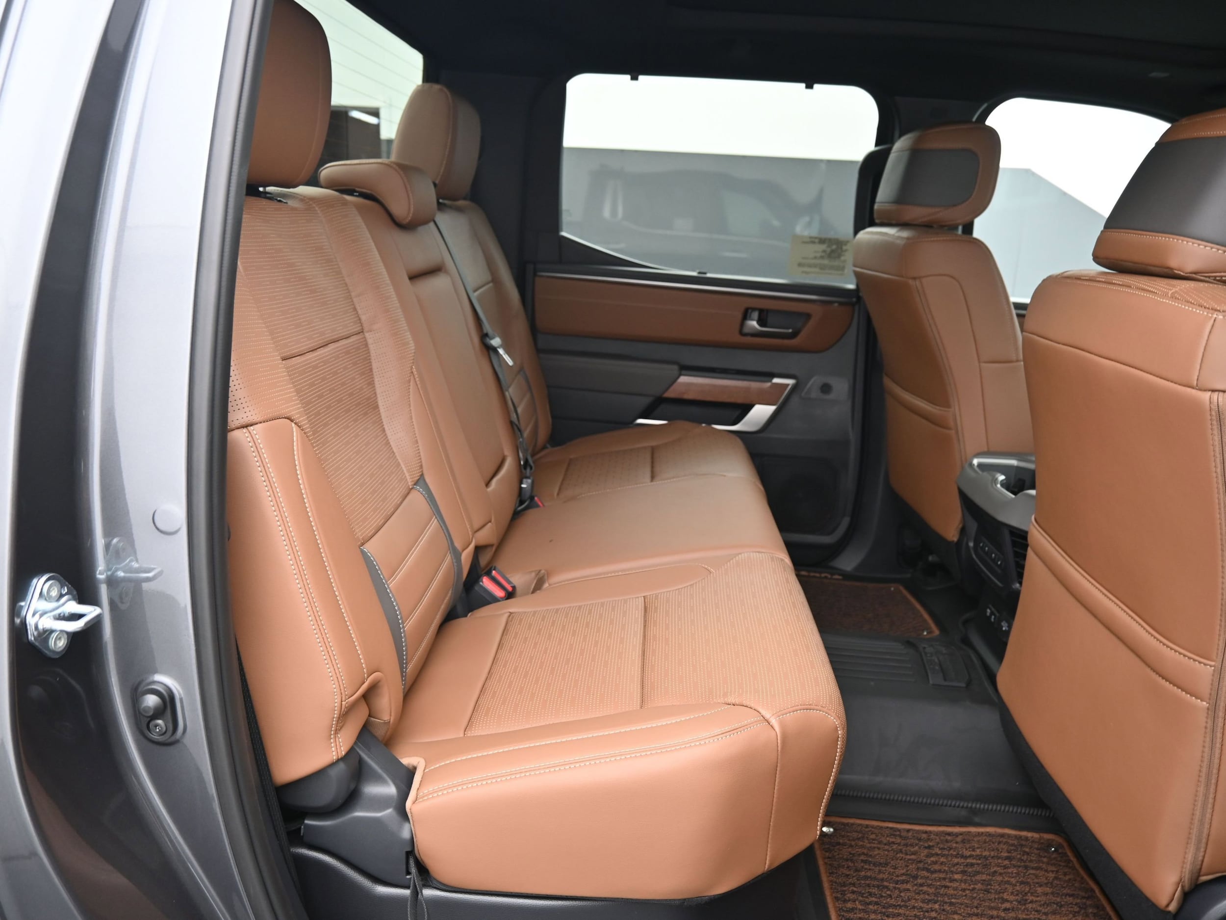 2026 Toyota Tundra 1794 Edition - Photo 11