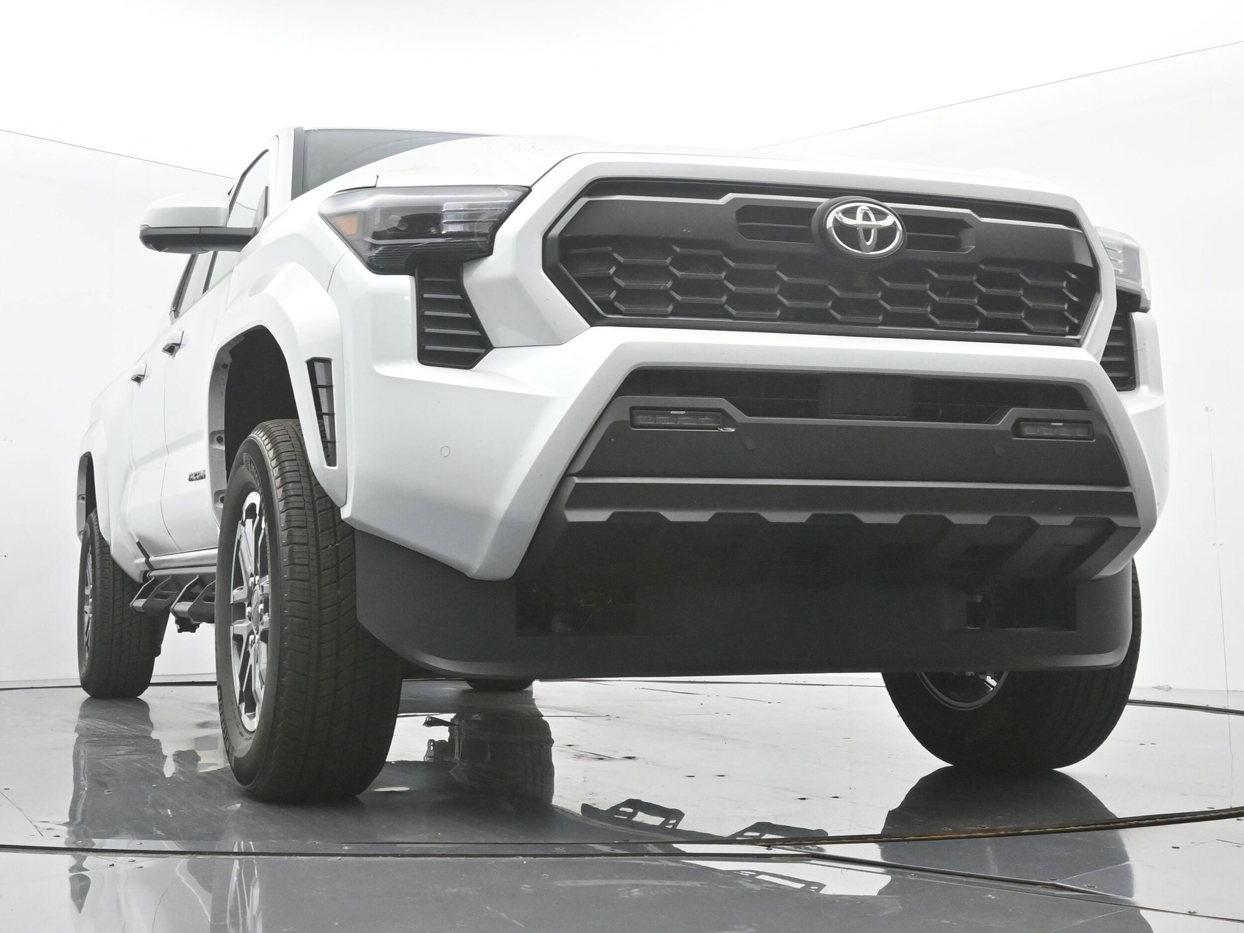 2025 Toyota Tacoma TRD Sport - Photo 22