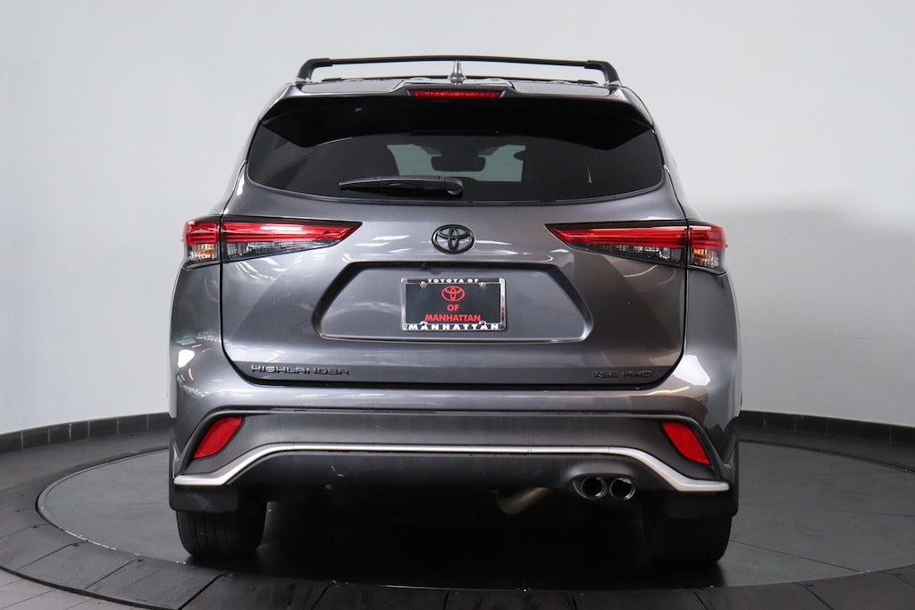 Used 2022 Toyota Highlander XSE SUV