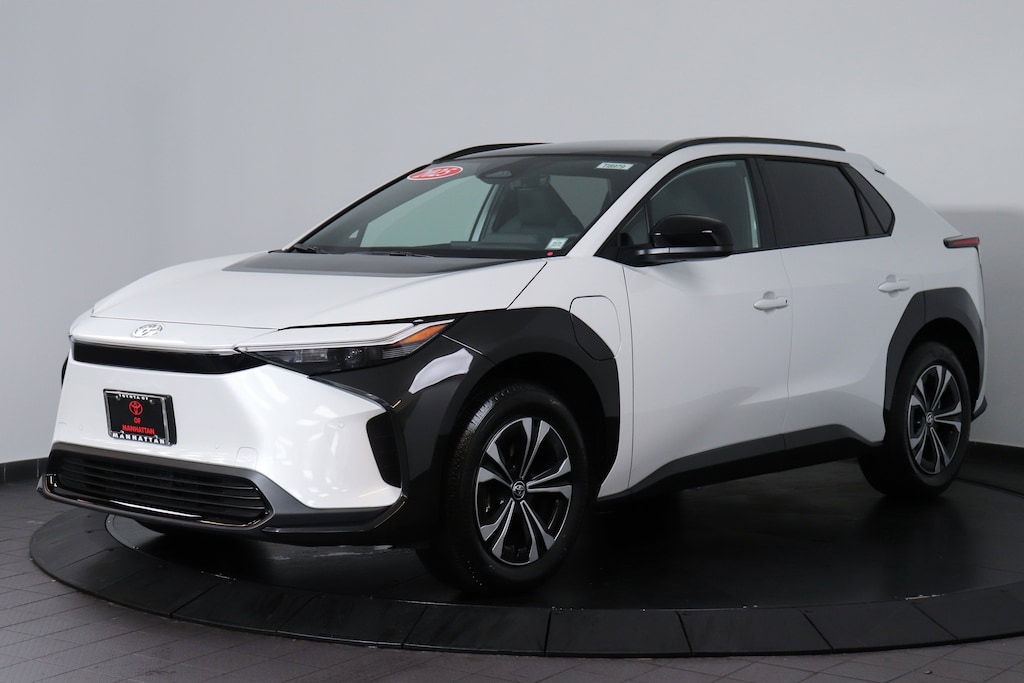 Used 2025 Toyota bZ4X XLE SUV