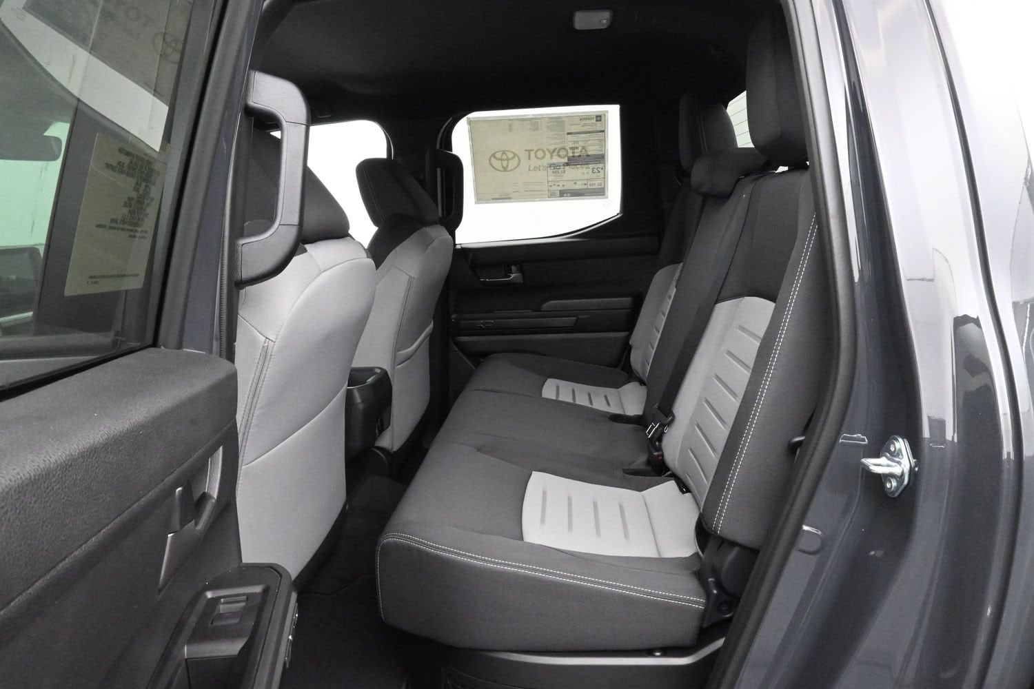 2026 Toyota Tacoma TRD Off Road - Photo 10