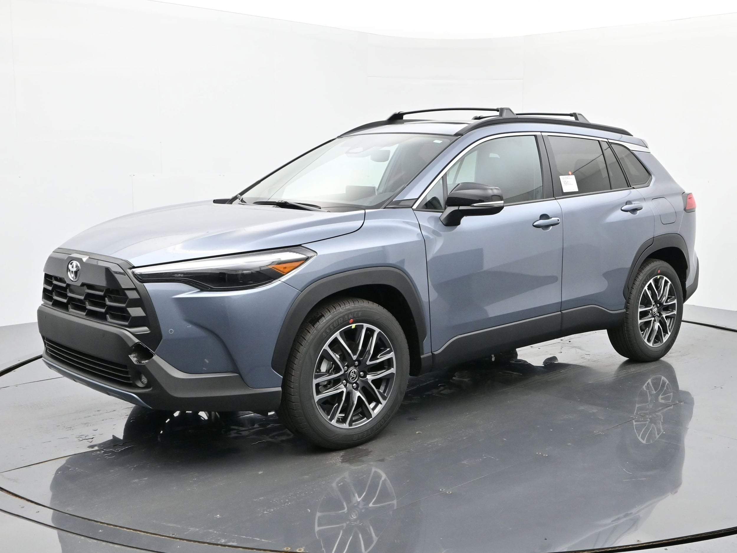 2026 Toyota Corolla Cross XLE's photo