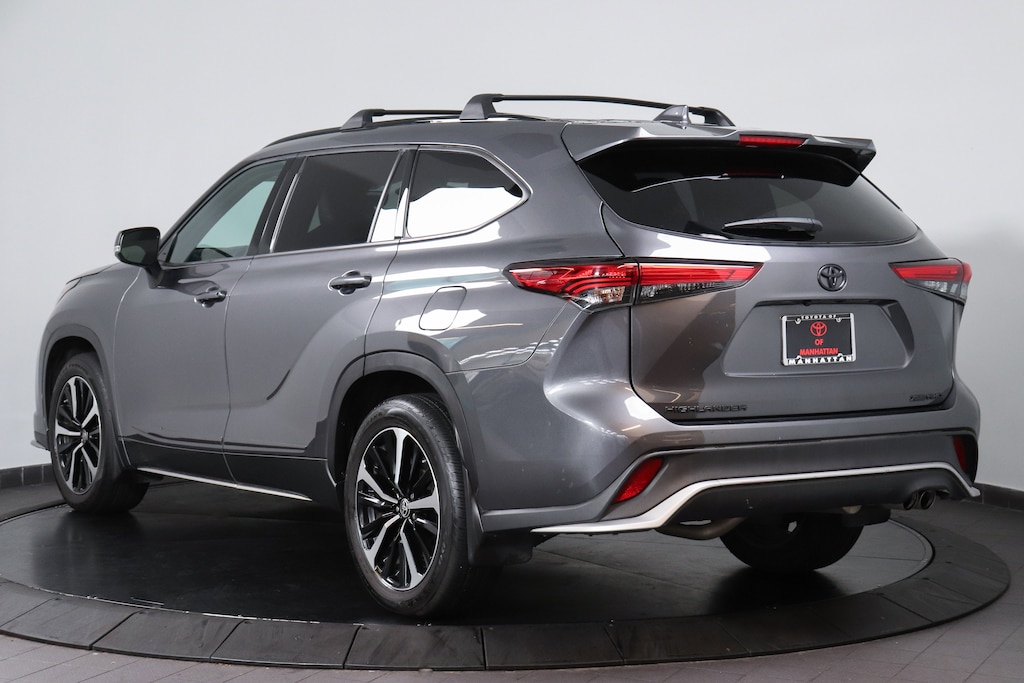 Used 2022 Toyota Highlander XSE SUV