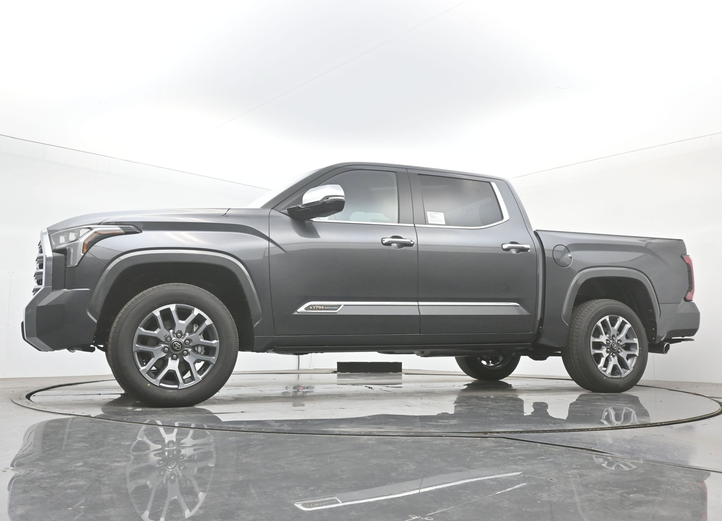 2026 Toyota Tundra 1794 Edition - Photo 14