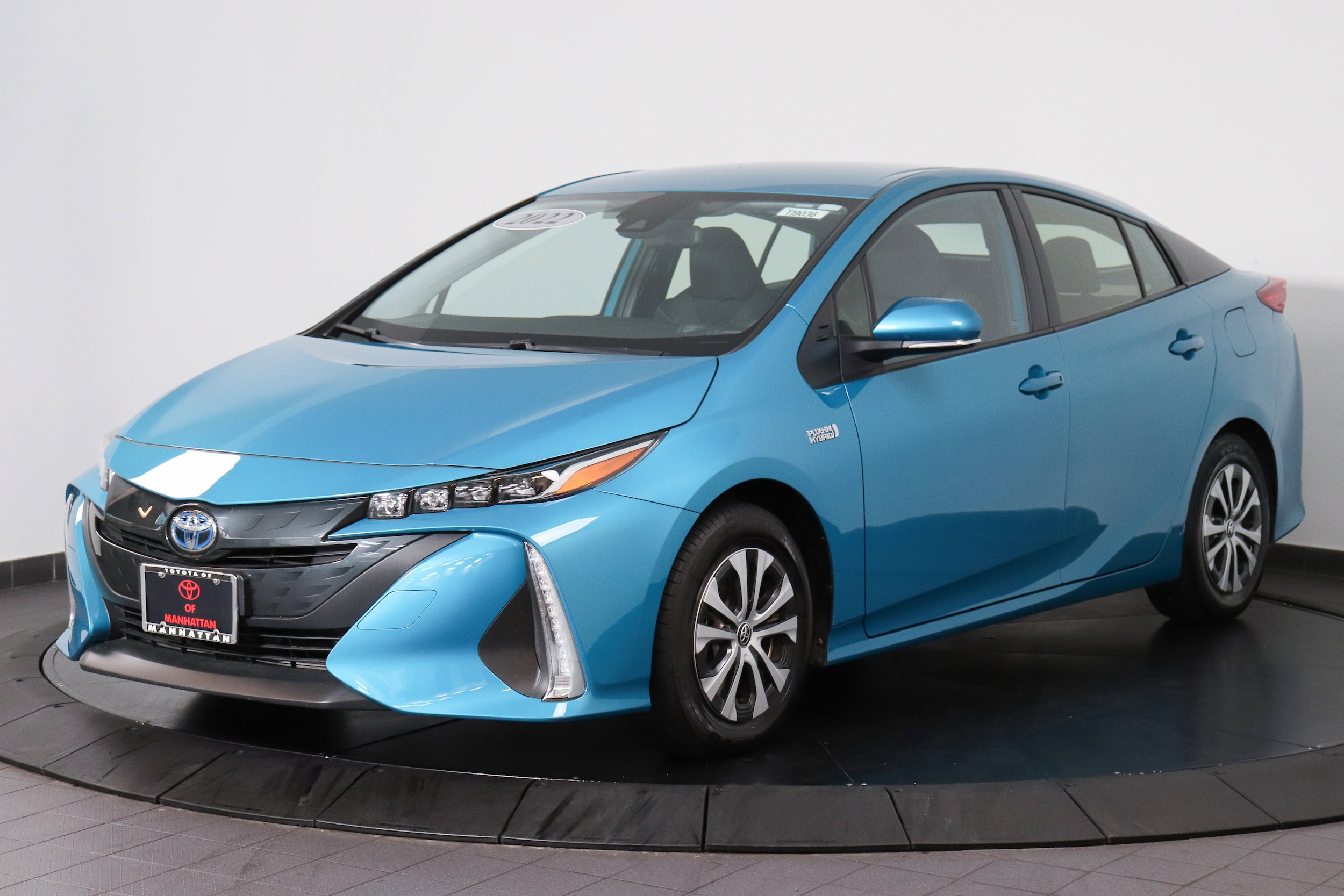 2022 Toyota Prius Prime LE's photo