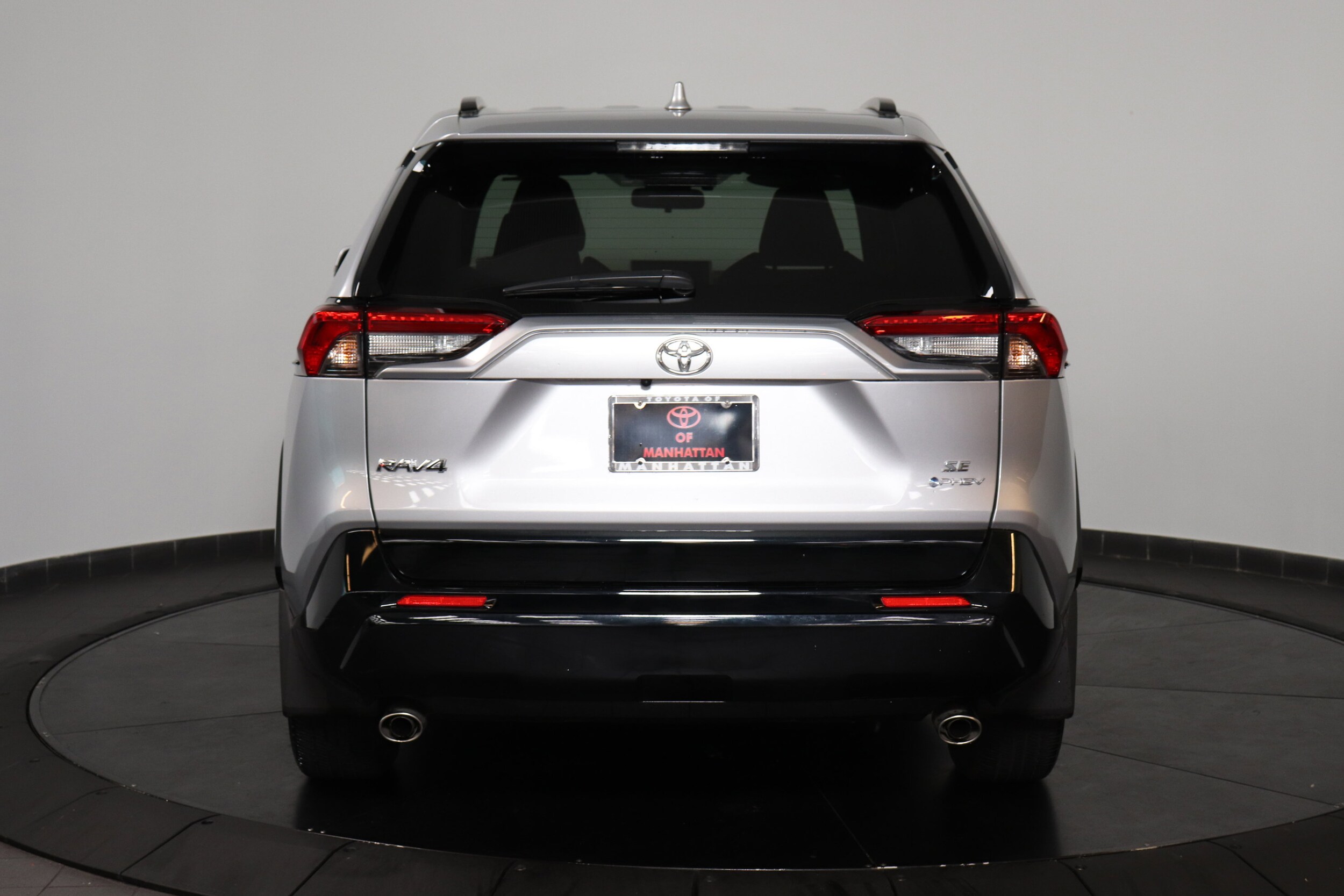 2025 Toyota RAV4 Hybrid SE photo 3