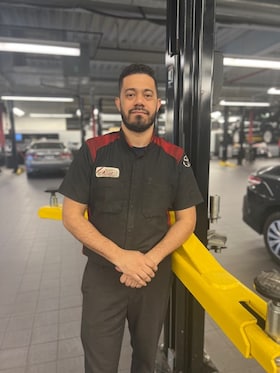 Staff member Ariel Peńa from ID_110dd1626fbd
