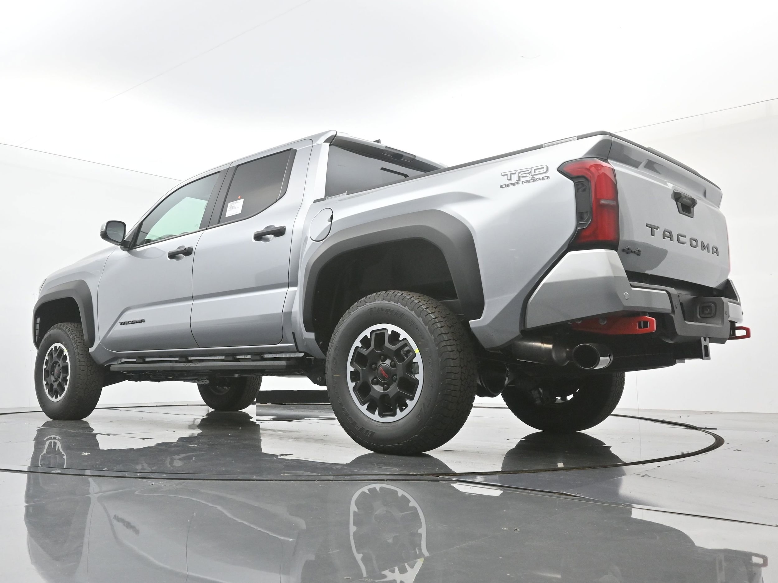 2025 Toyota Tacoma TRD Off Road - Photo 17