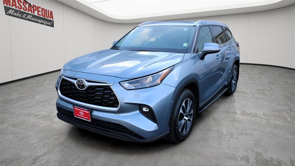 2022 Toyota Highlander SUV 