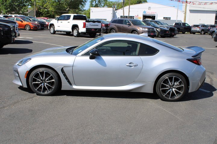 Certified 2022 Toyota GR86 Base with VIN JF1ZNBC14N8753599 for sale in Hicksville, NY