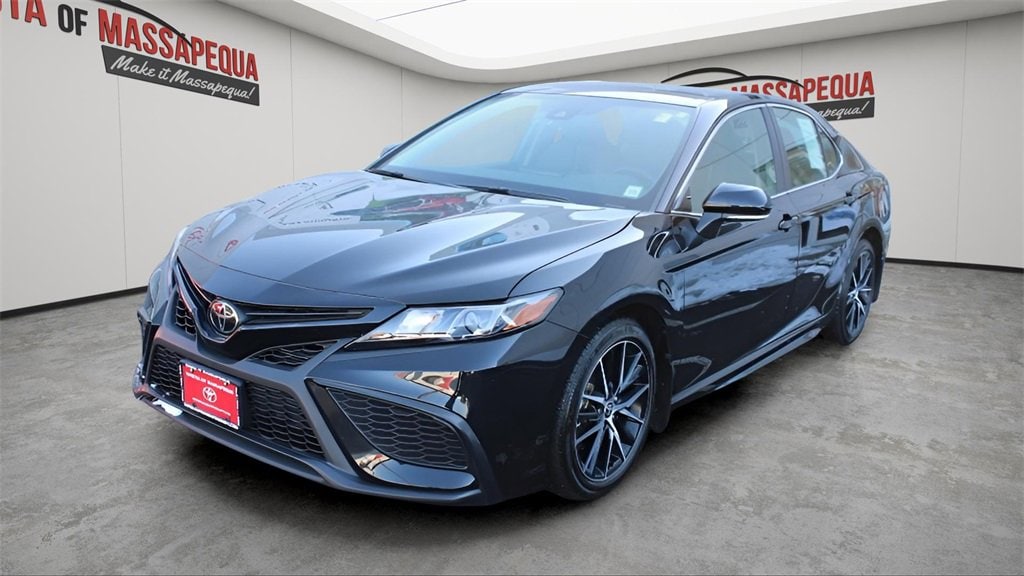 2023 Toyota Camry Sedan 