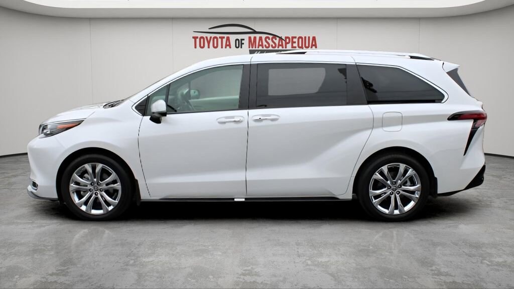 Certified 2024 Toyota Sienna Platinum 7 Passenger Van Passenger Van
