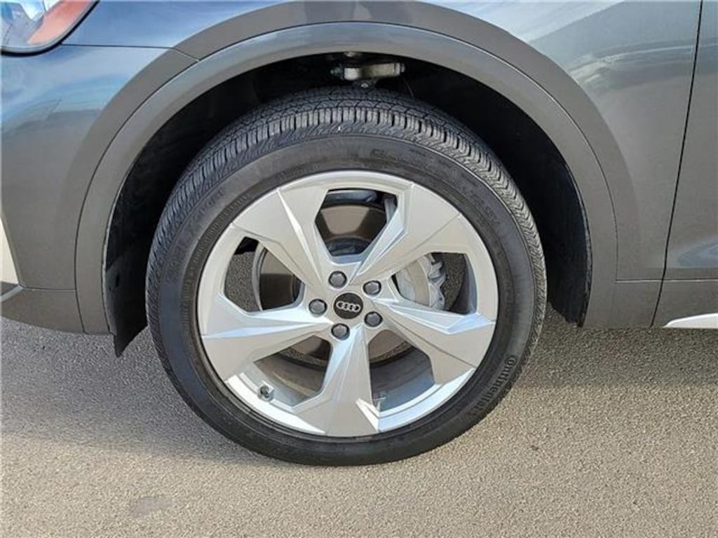 Used 2024 Audi Q5 45 S line Premium SUV